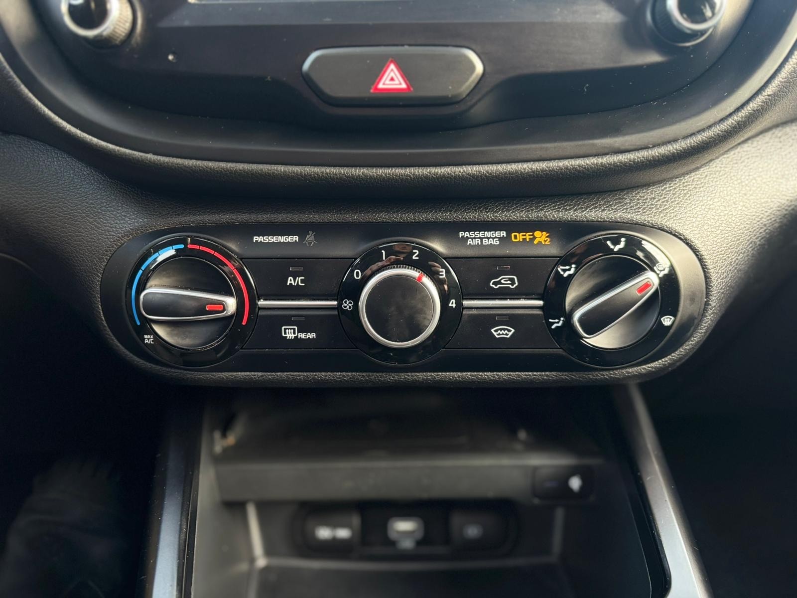 /canwestautoinc/2020-Kia-Soul-022012799795553484.jpg