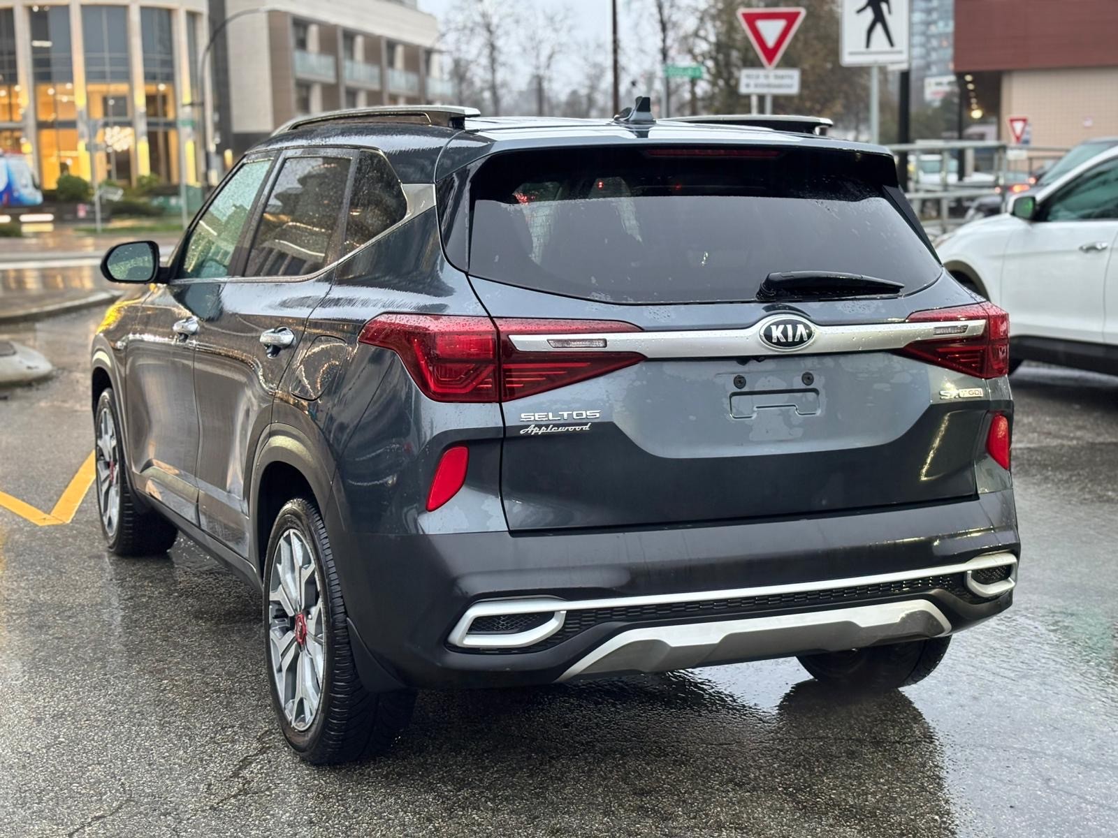 /canwestautoinc/2021-Kia-Seltos-7660793265156673.jpg