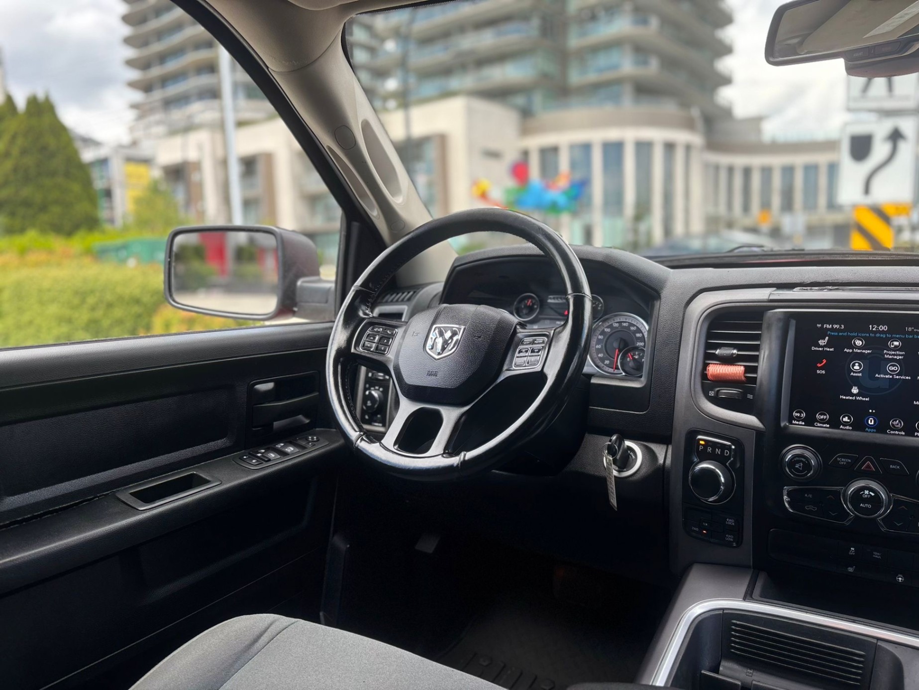 /canwestautoinc/2021-Ram-1500Classic-12813877712612243.jpg