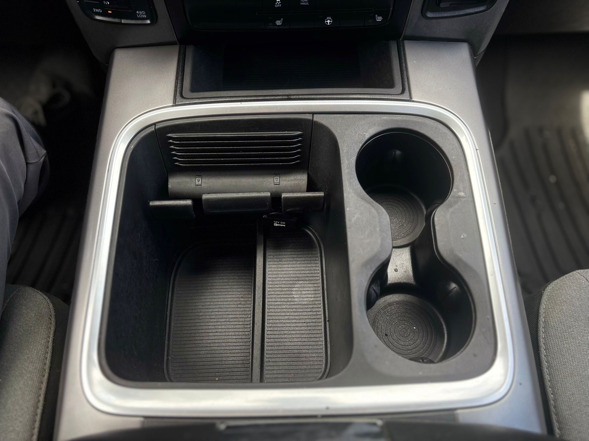 /canwestautoinc/2021-Ram-1500Classic-33755934201919624.jpg
