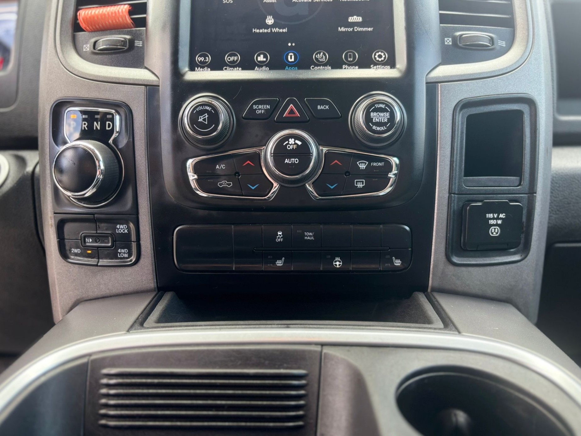 /canwestautoinc/2021-Ram-1500Classic-9261765777904389.jpg