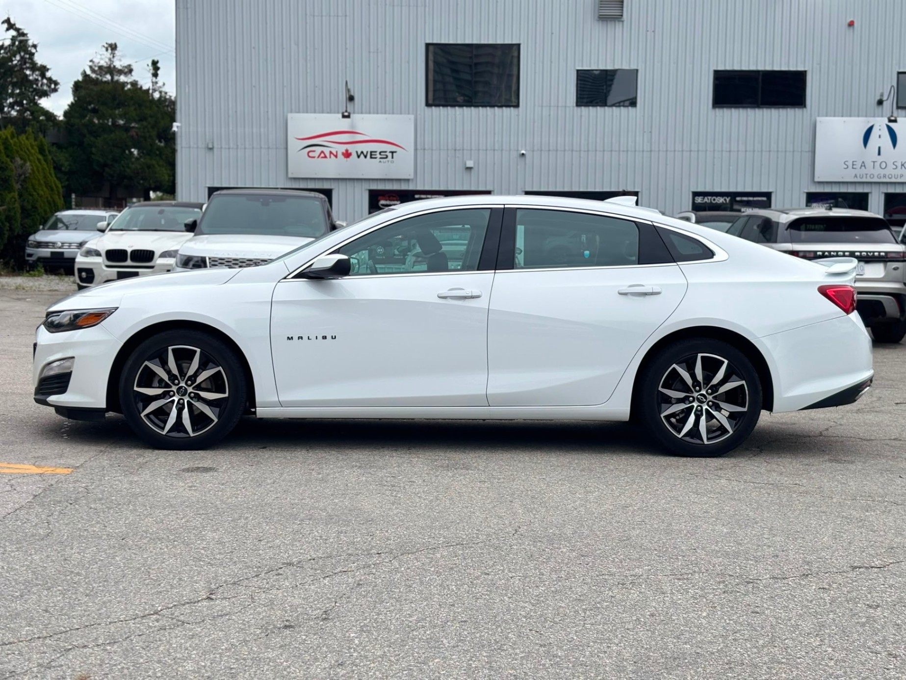 /canwestautoinc/2022-Chevrolet-Malibu-4081114882845245.jpg