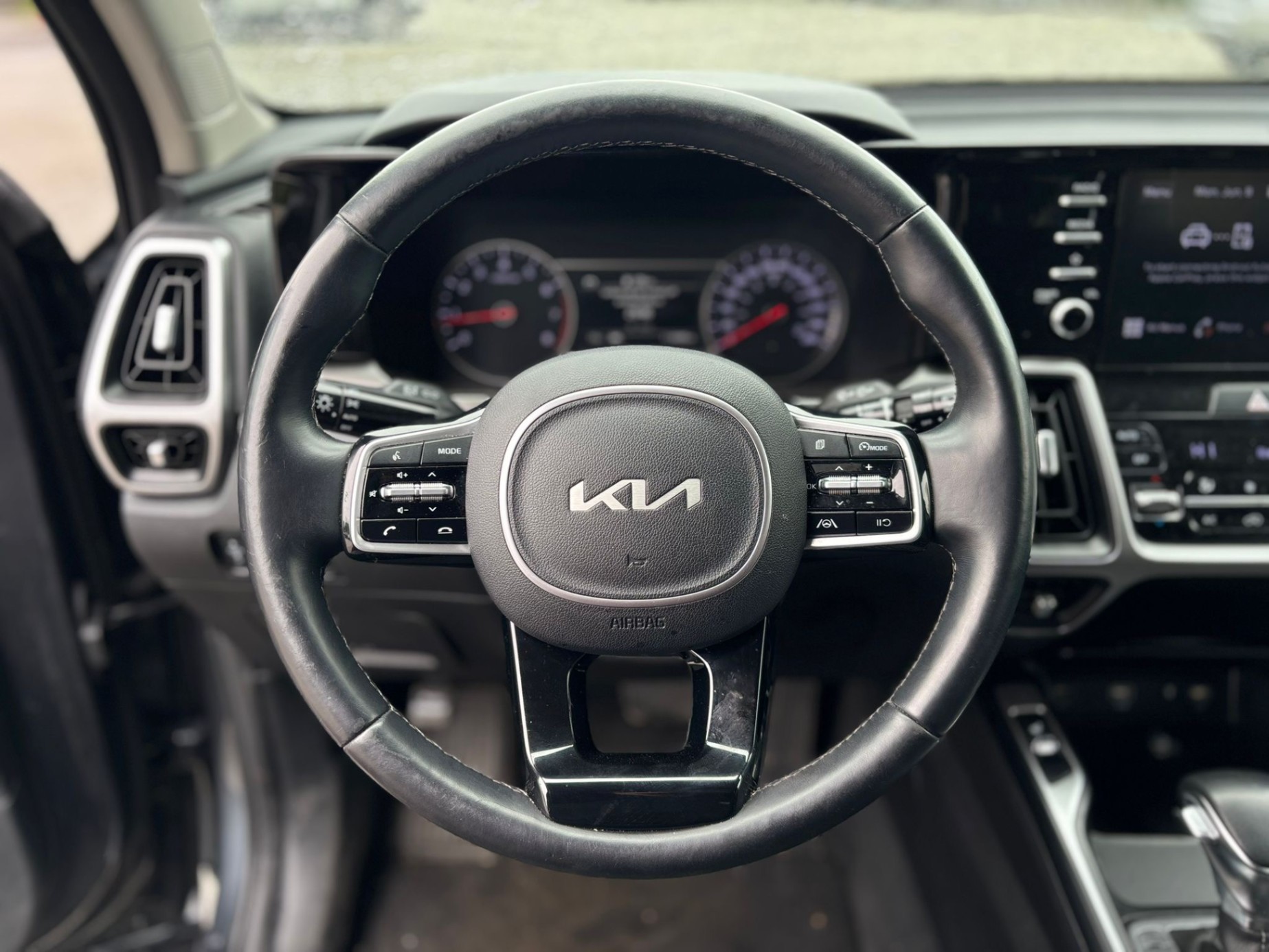 /canwestautoinc/2022-Kia-Sorento-1367091543094261.jpg