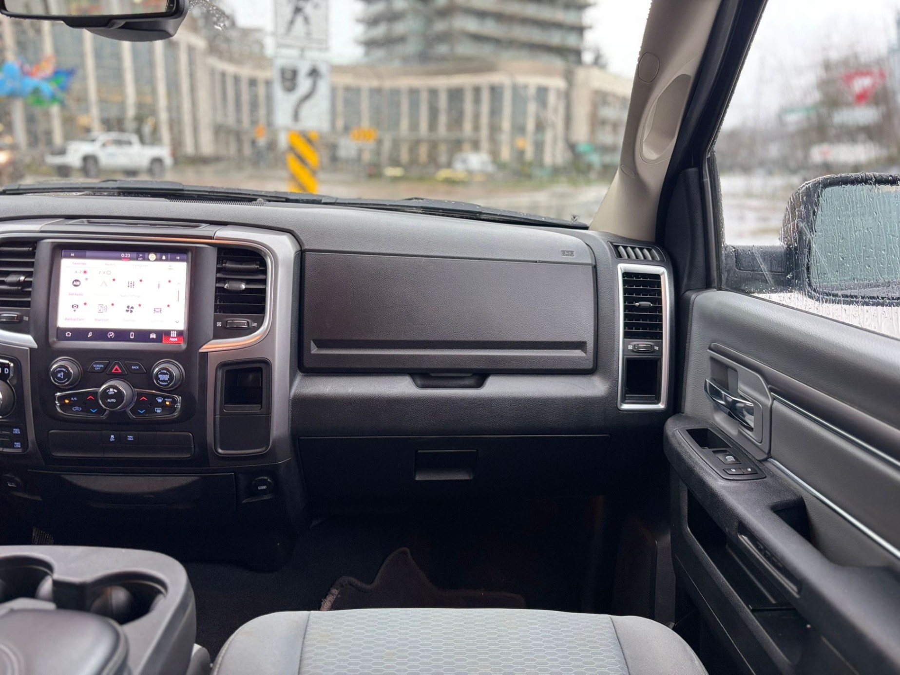 /canwestautoinc/2022-Ram-1500Classic-5133382883444504.jpg