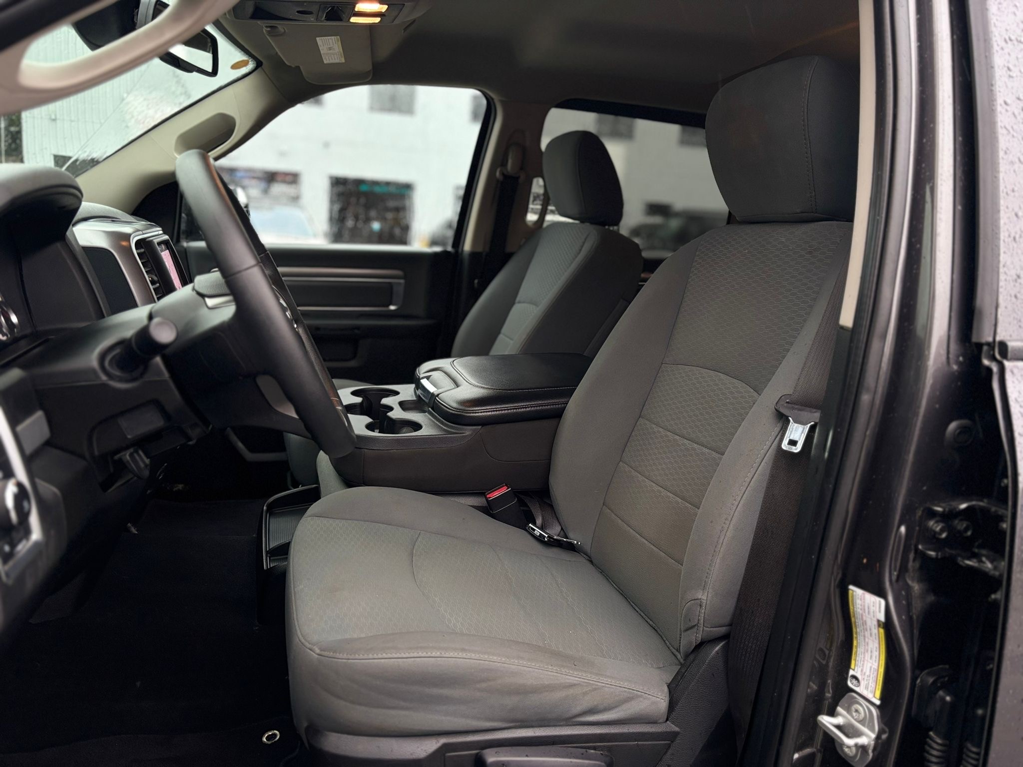 /canwestautoinc/2022-Ram-1500Classic-8823096815124933.jpg