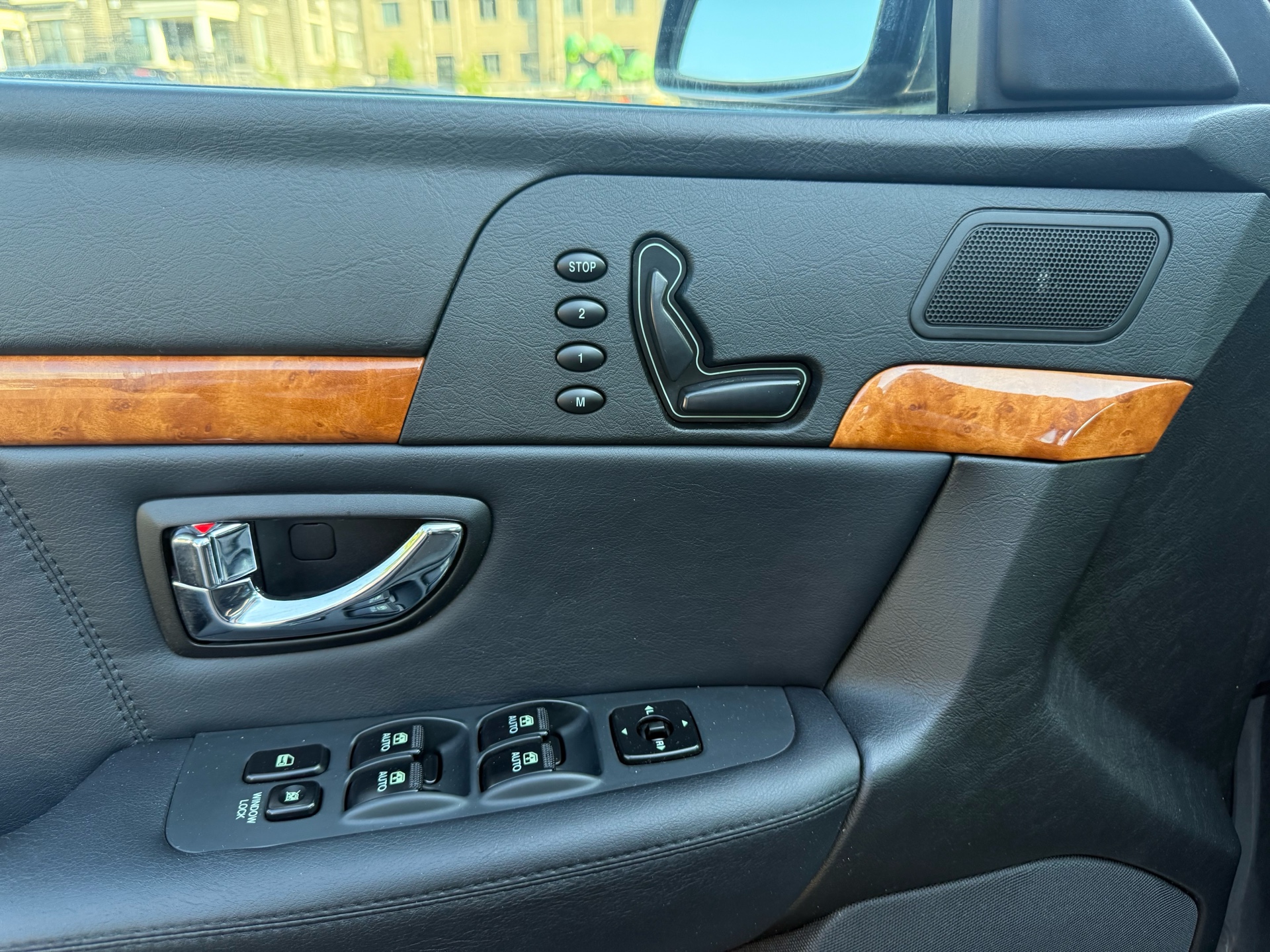 /carage/2005-Kia-Amanti-20948018097886179.jpg