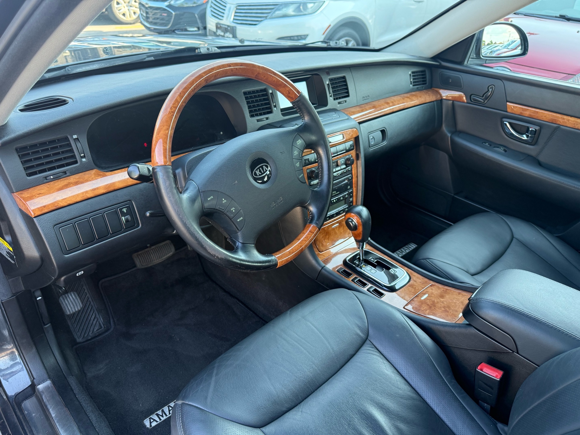 /carage/2005-Kia-Amanti-8677962882148624.jpg