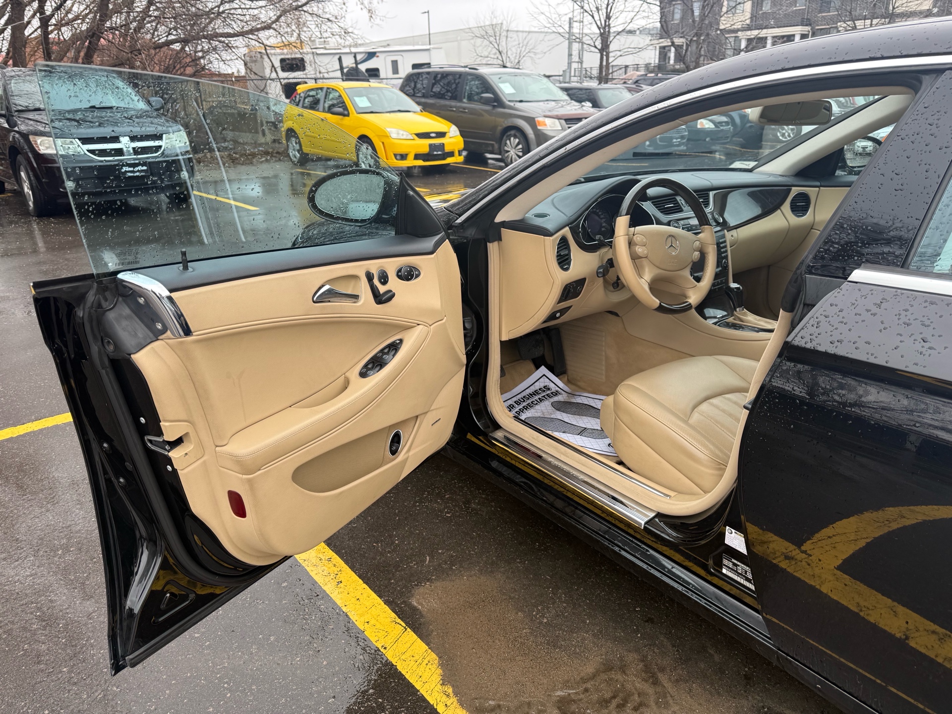 /carage/2007-Mercedes-Benz-CLS-Class-8726152869811299.jpg