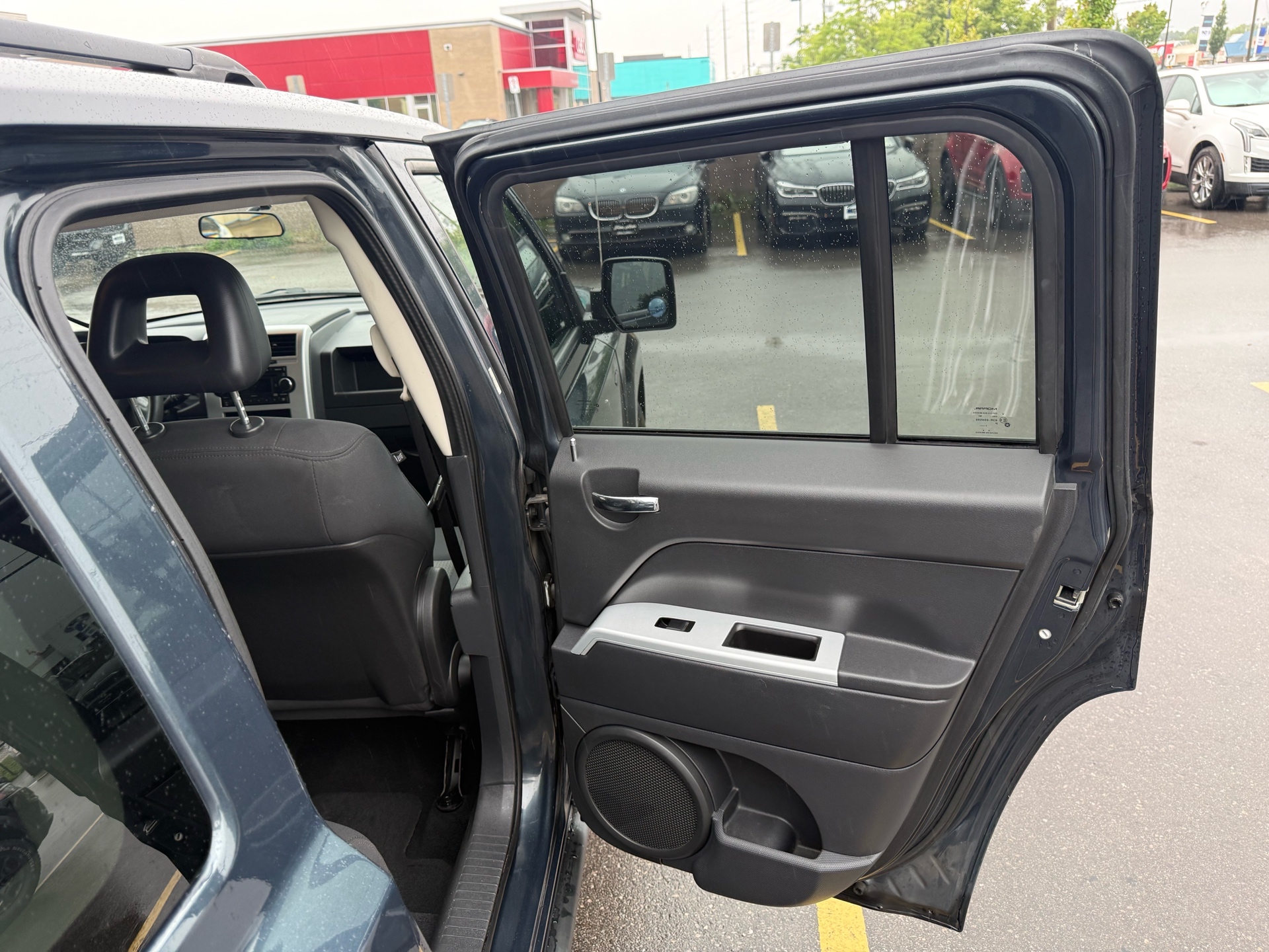 /carage/2008-Jeep-Patriot-2407993941296136.jpg