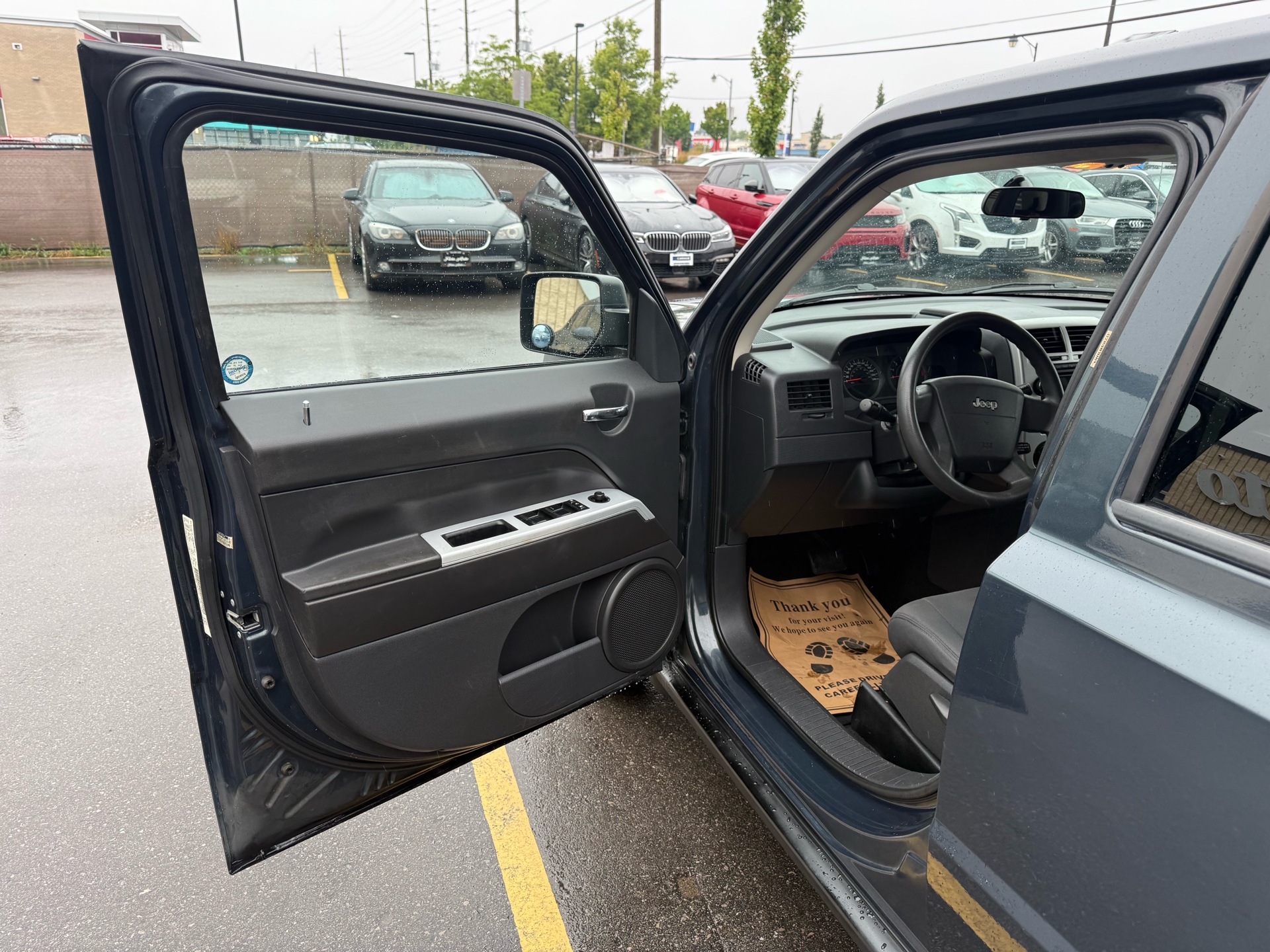 /carage/2008-Jeep-Patriot-8608686119040725.jpg