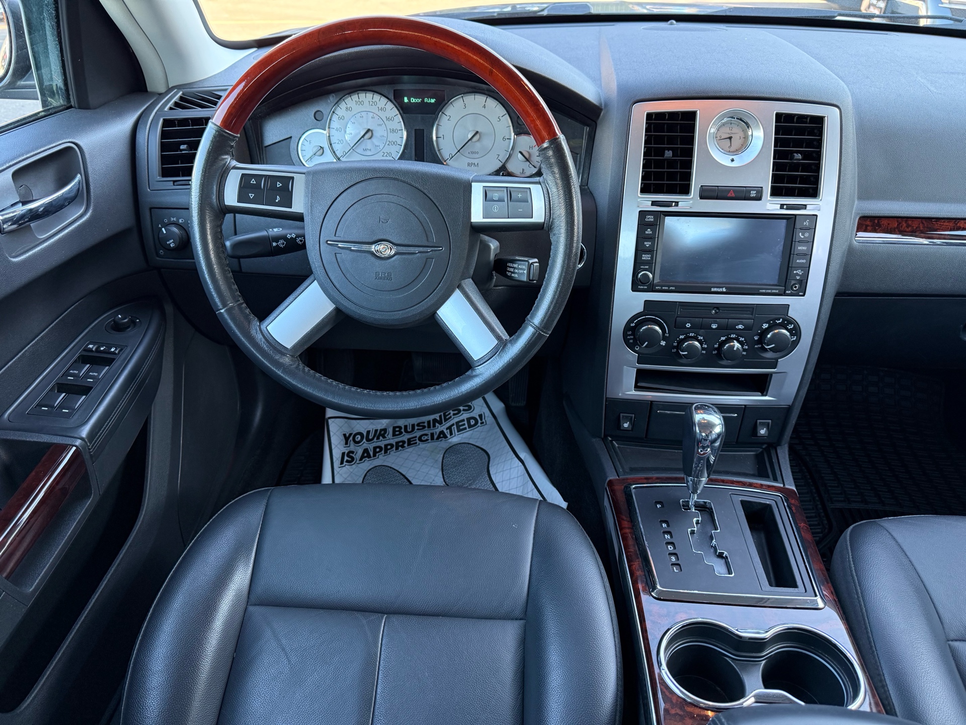 /carage/2009-Chrysler-300-6447976569831992.jpg
