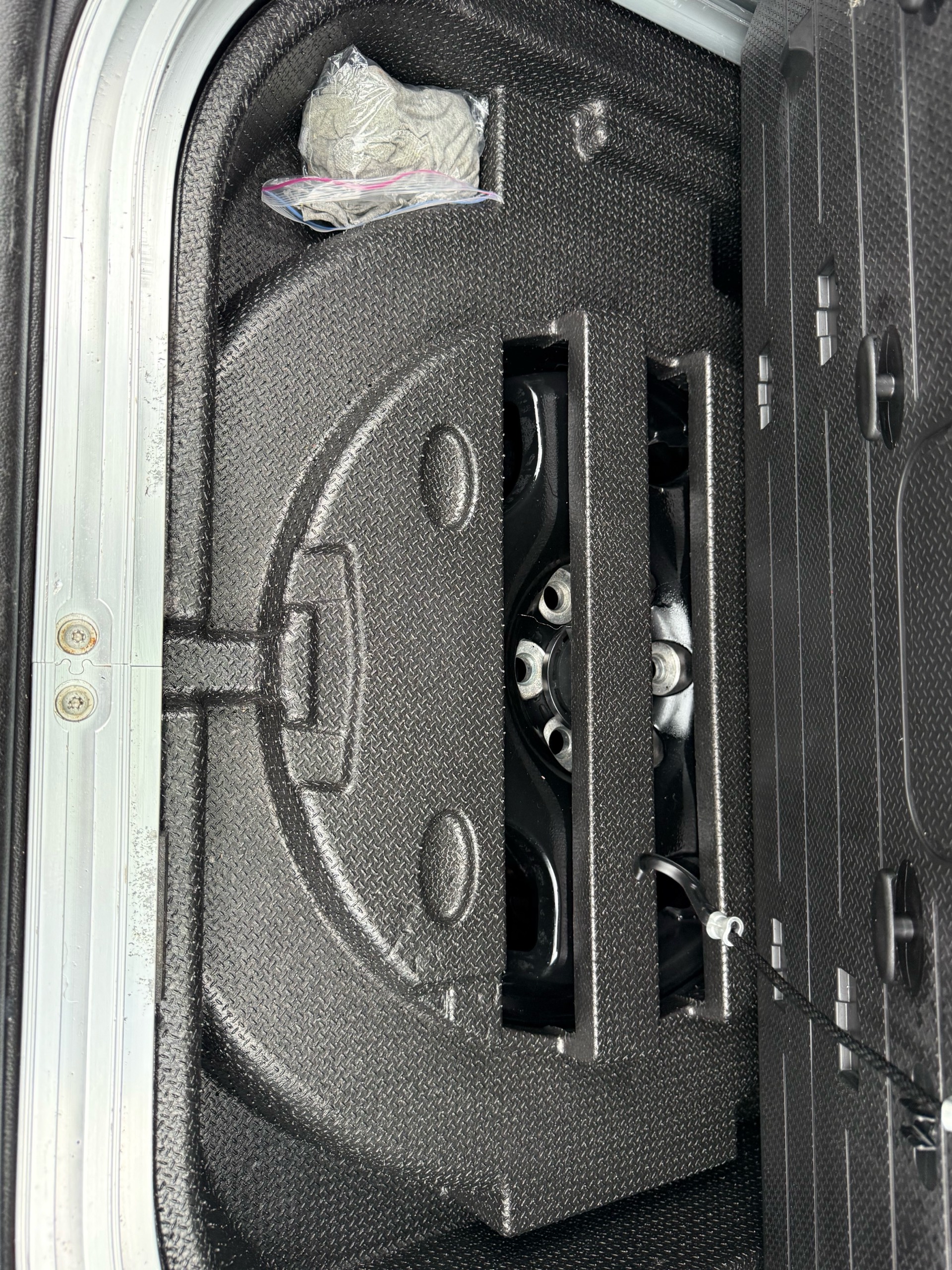 /carage/2010-Cadillac-SRX-07208410954503486.jpg