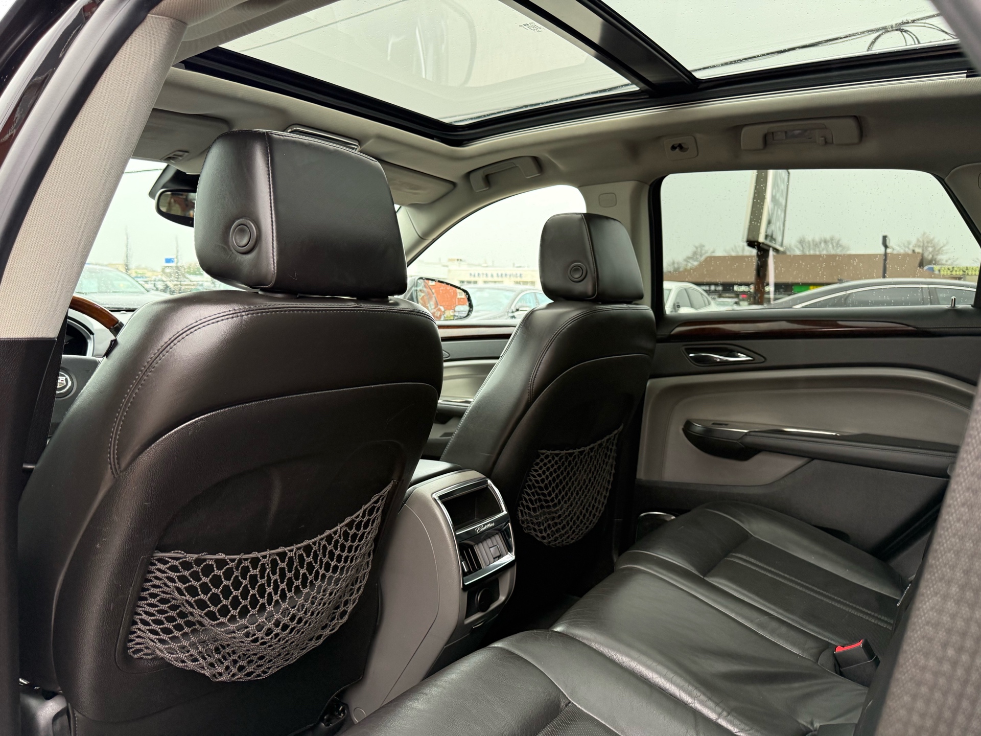 /carage/2010-Cadillac-SRX-42541015640833946.jpg
