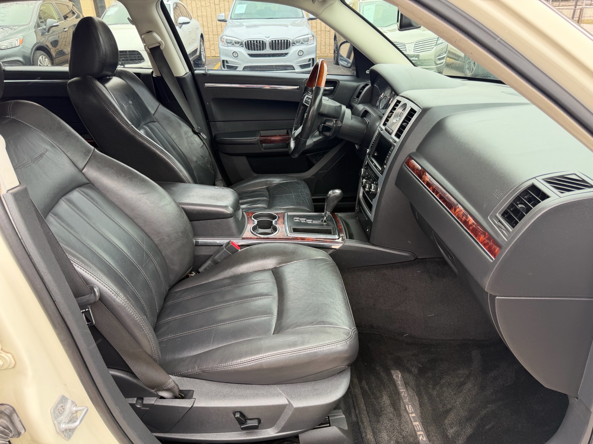 /carage/2010-Chrysler-300-6079783755183572.jpg