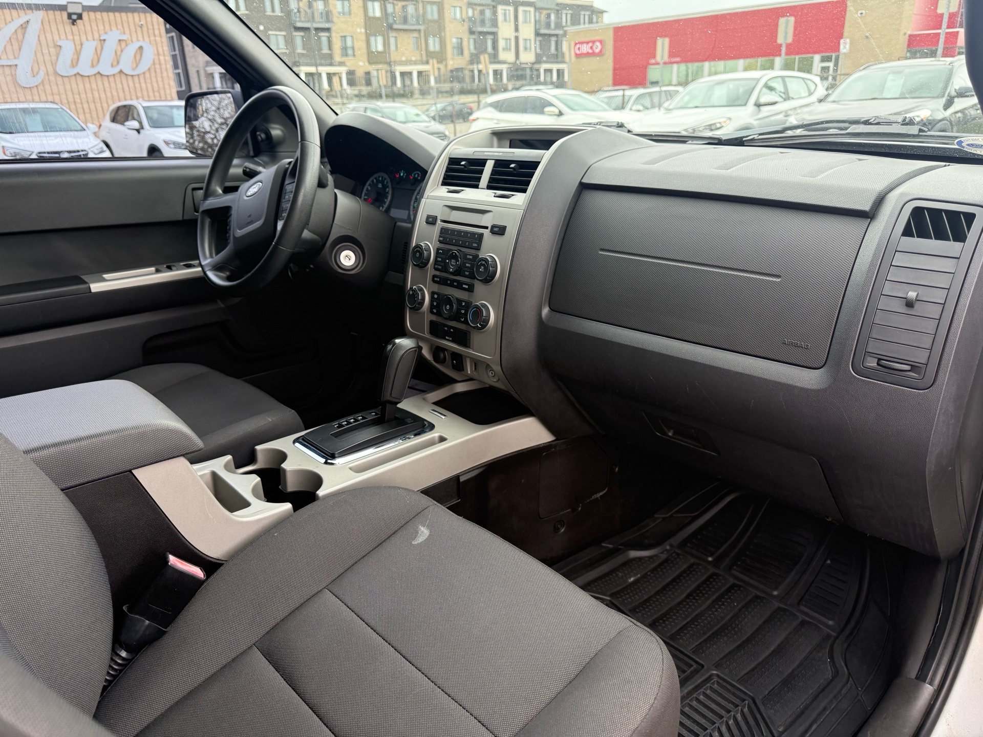 /carage/2010-Ford-Escape-2876044439608987.jpg