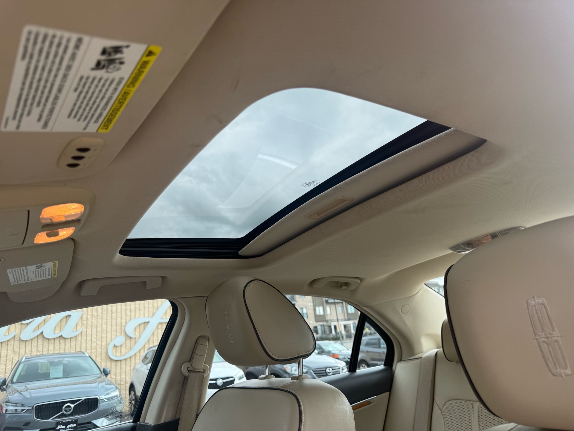 /carage/2010-Lincoln-MKZ-14031498388141395.jpg