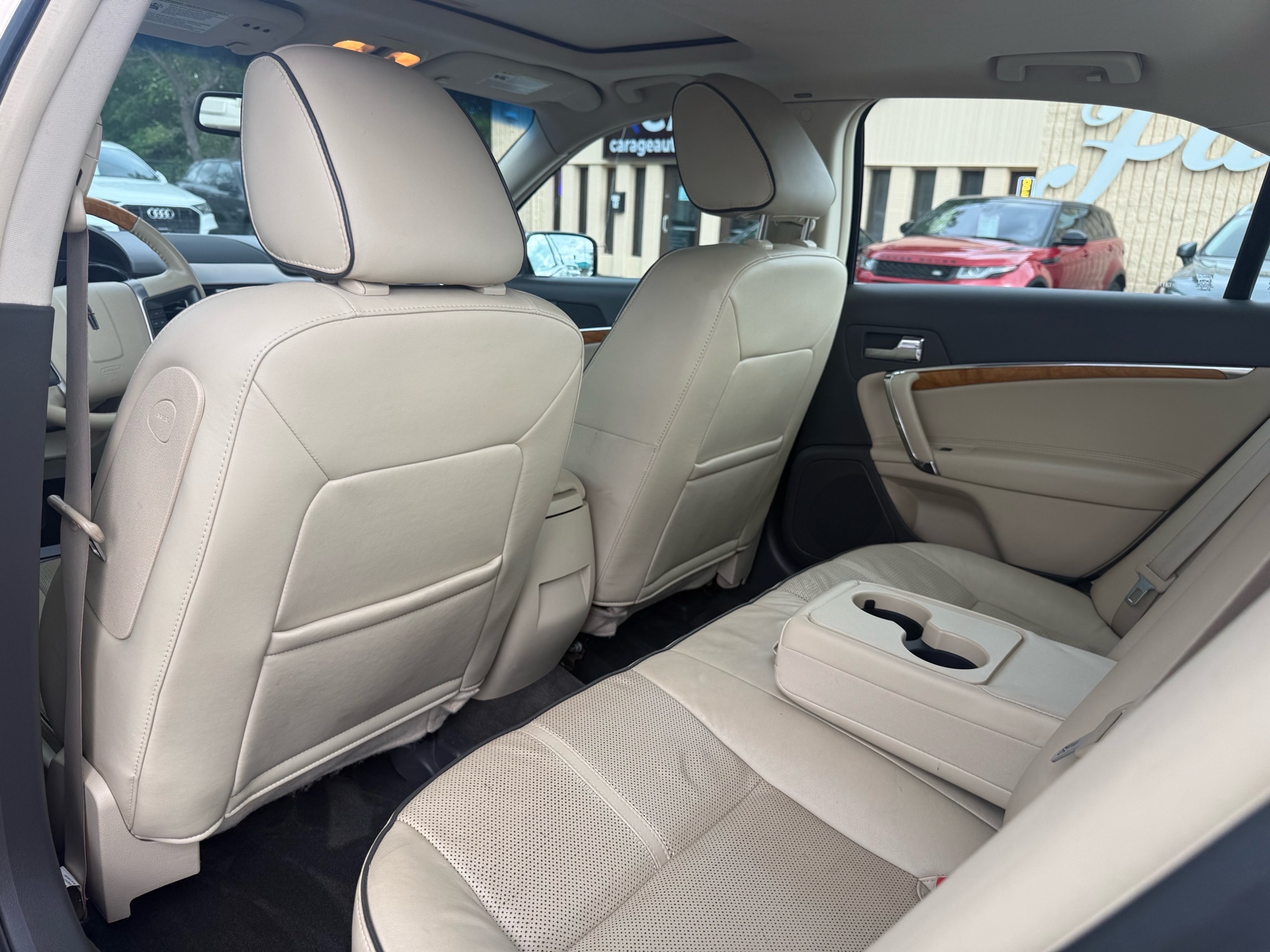/carage/2010-Lincoln-MKZ-7181782893907365.jpg