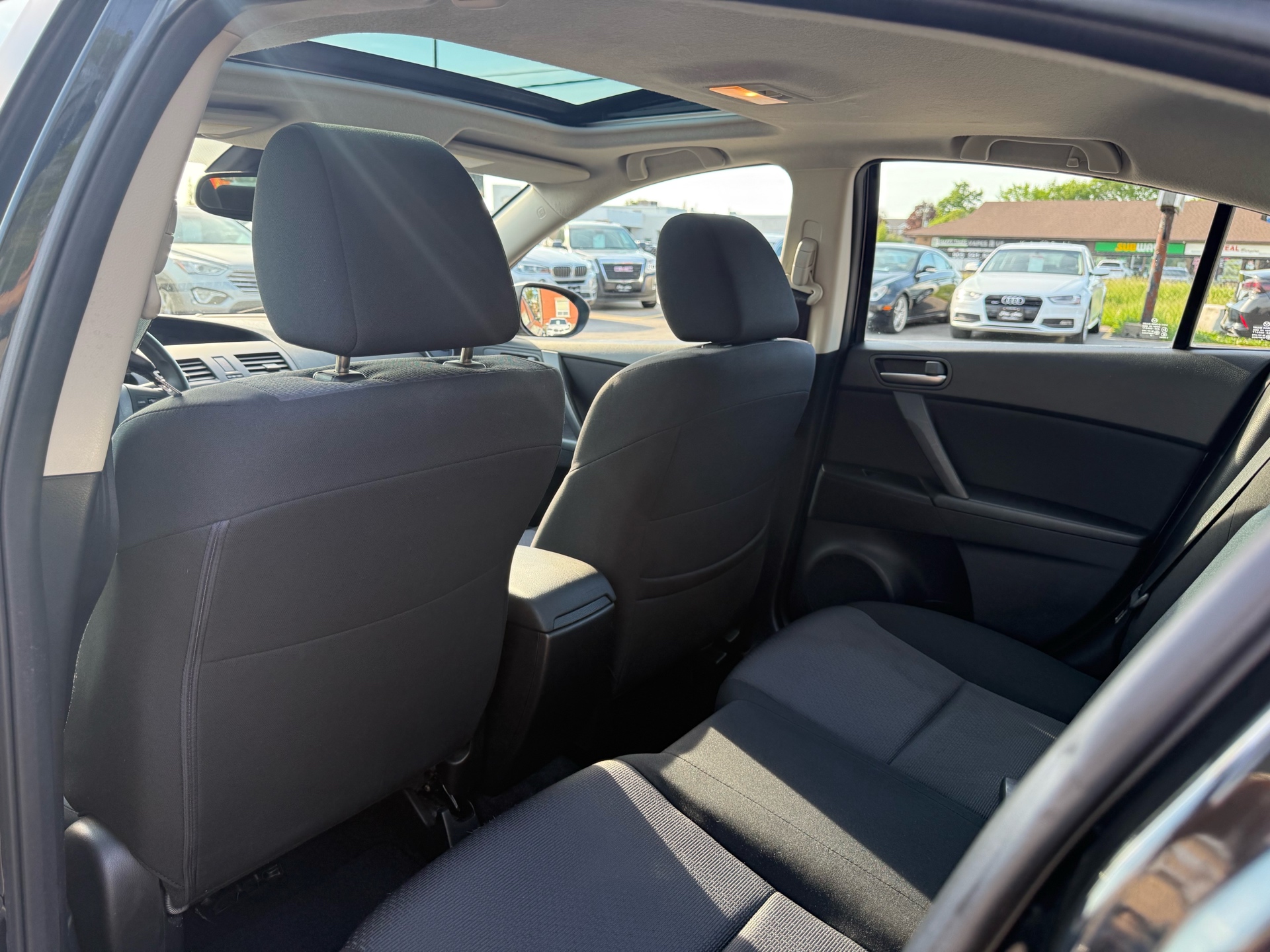 /carage/2010-Mazda-Mazda3-36432639984459936.jpg