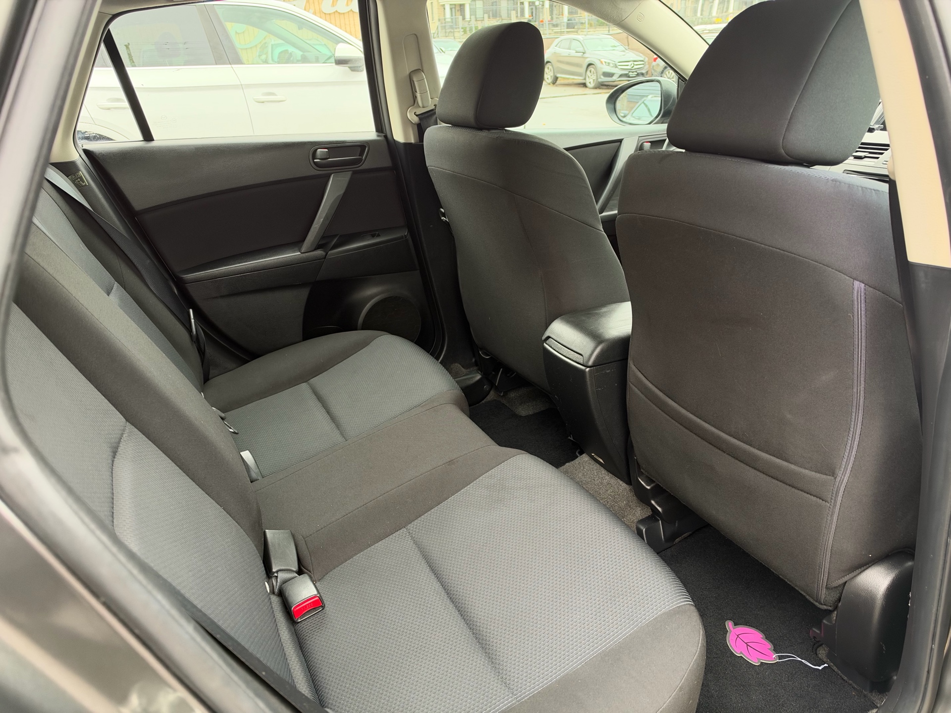 /carage/2010-Mazda-Mazda3-6401130634157841.jpg