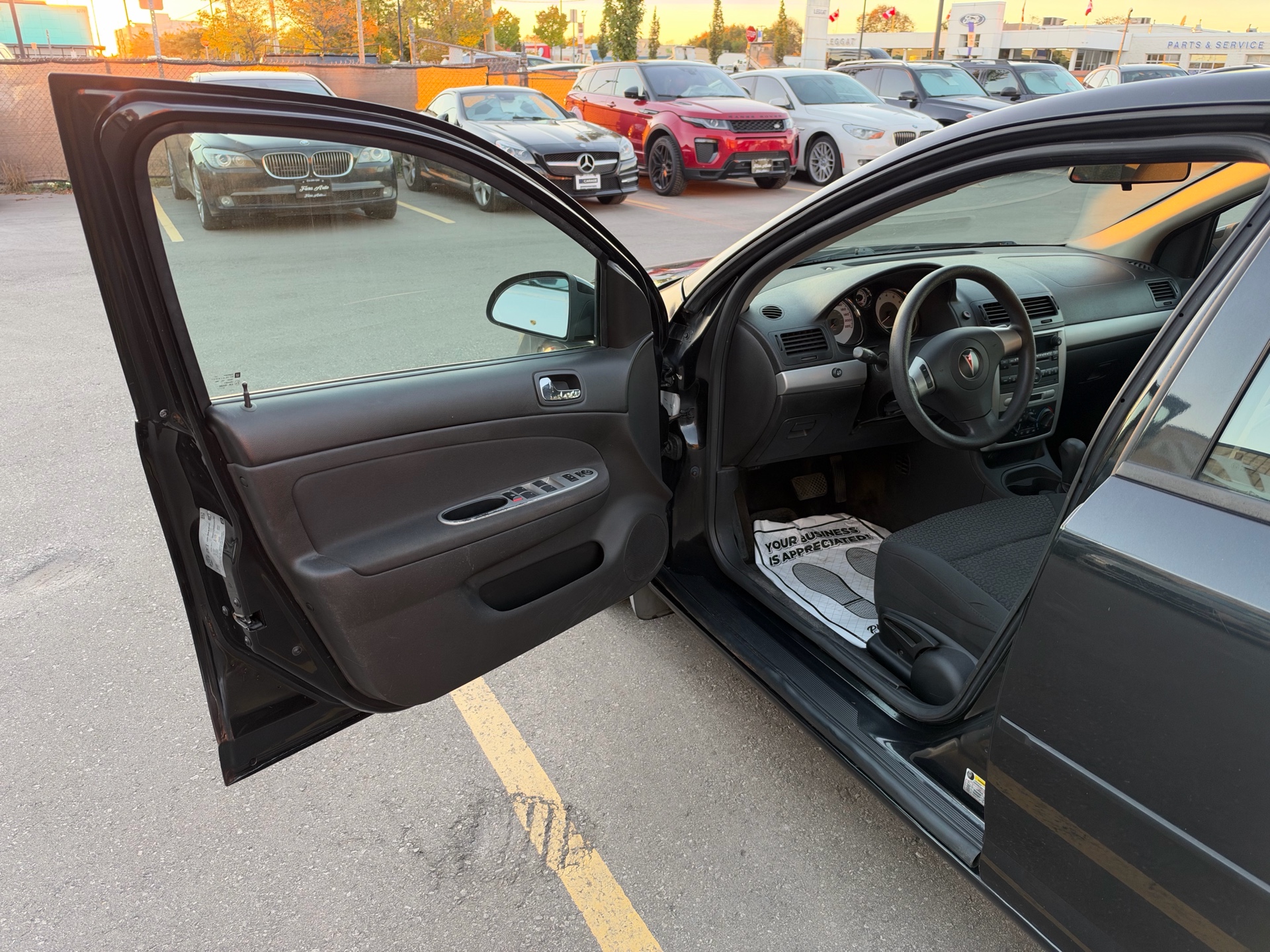 /carage/2010-Pontiac-G5-1439138086470364.jpg
