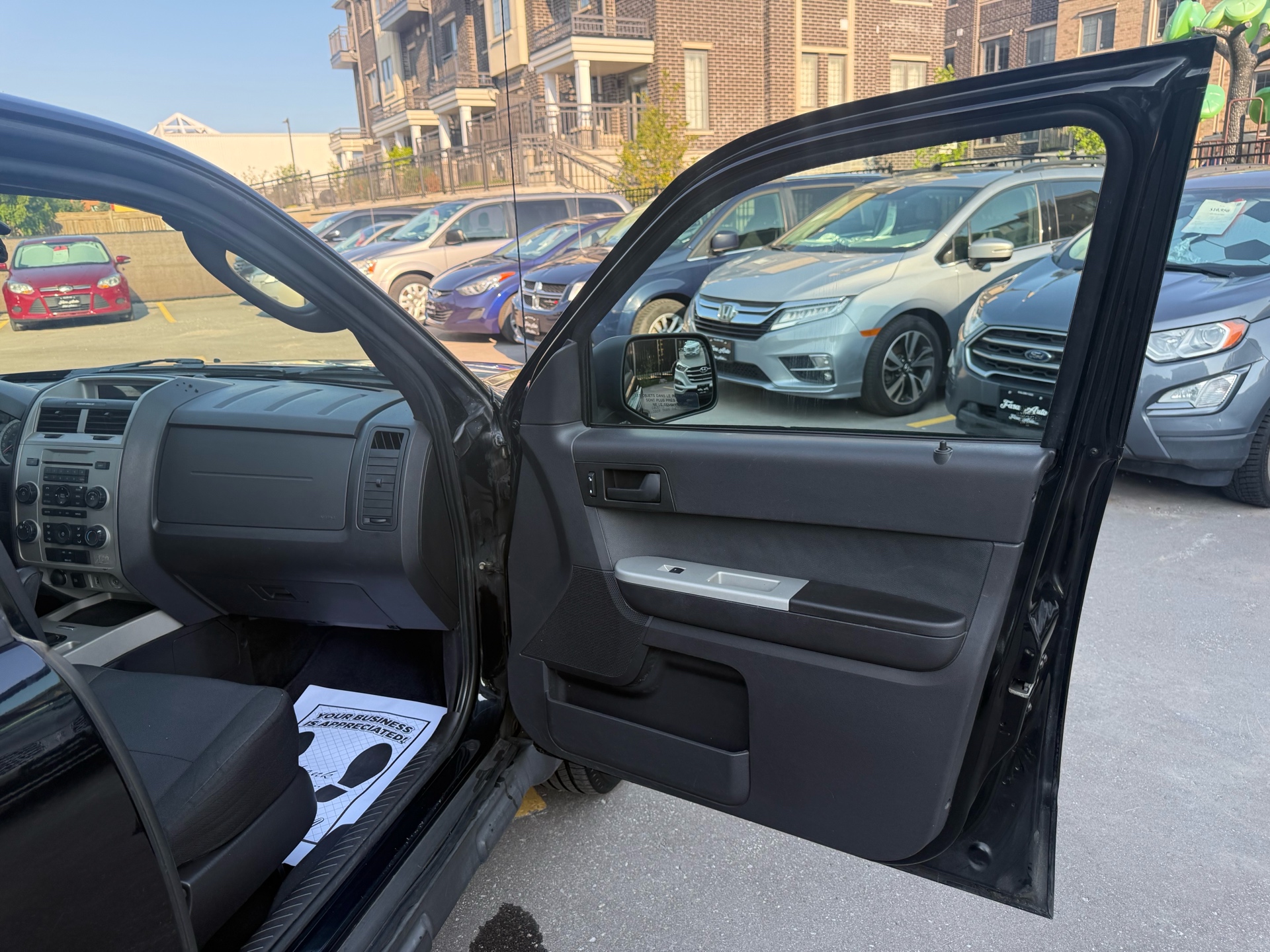 /carage/2011-Ford-Escape-16022807175969178.jpg
