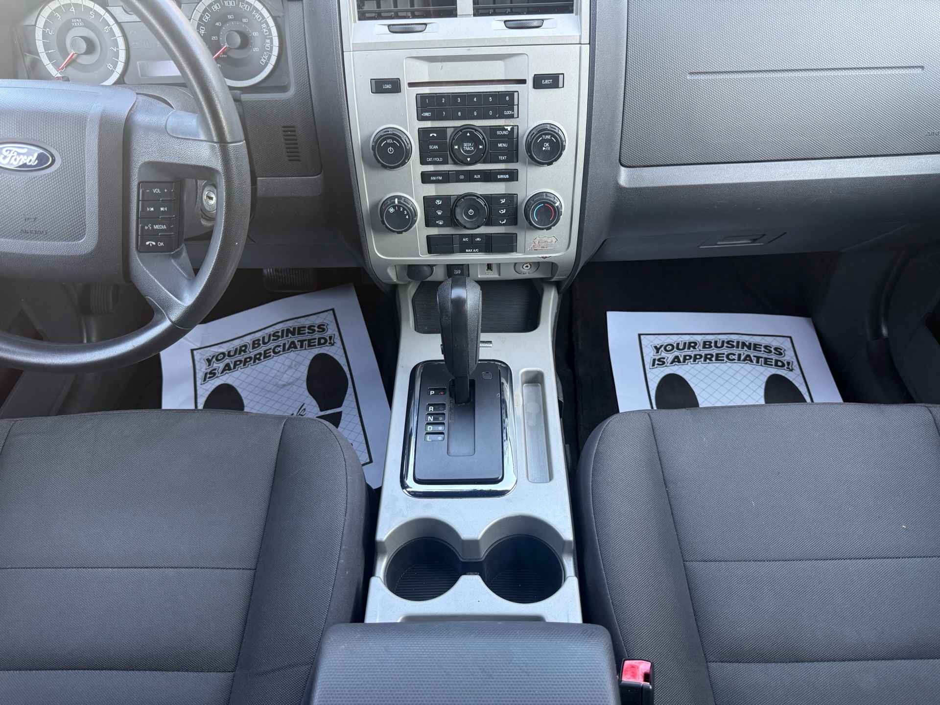 /carage/2011-Ford-Escape-20227651156687654.jpg