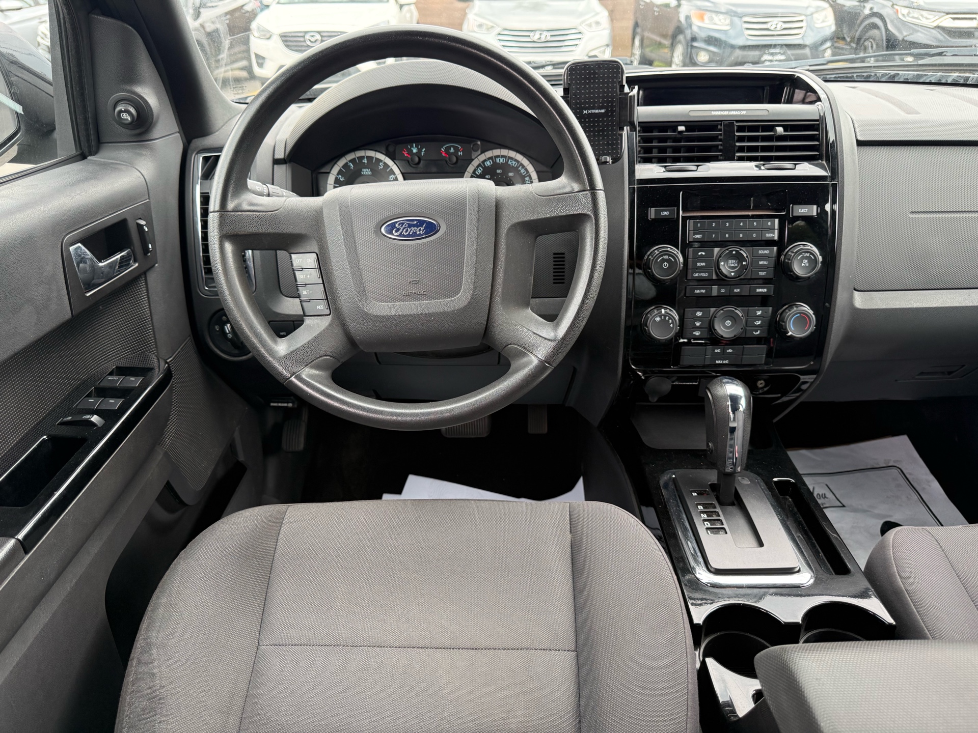 /carage/2011-Ford-Escape-6801550530678138.jpg
