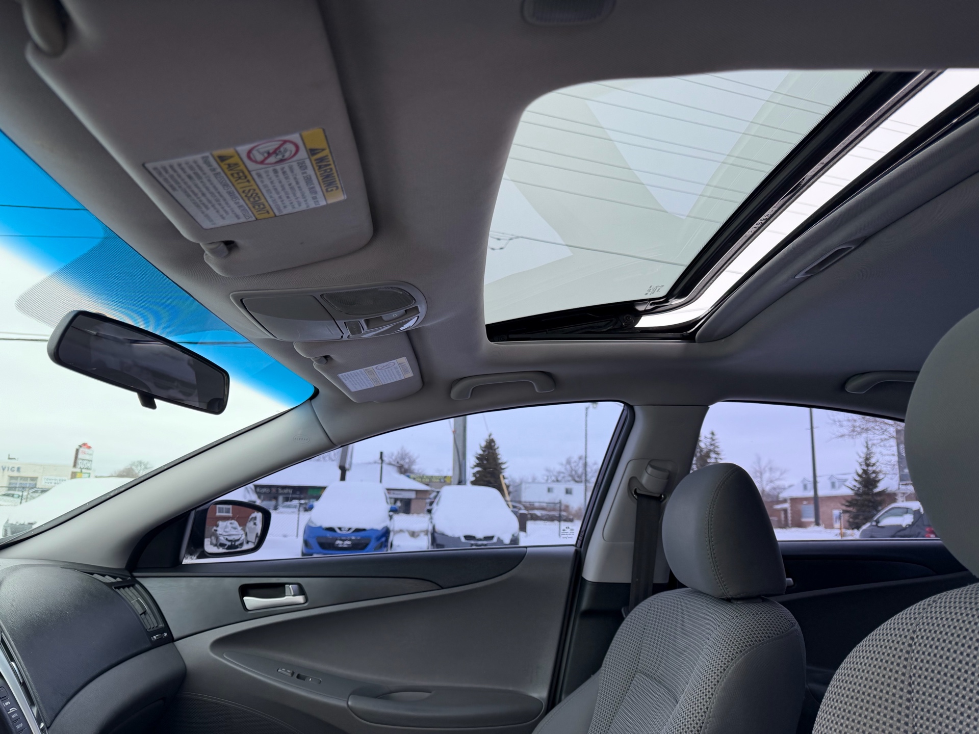/carage/2011-Hyundai-Sonata-005344766576073967.jpg