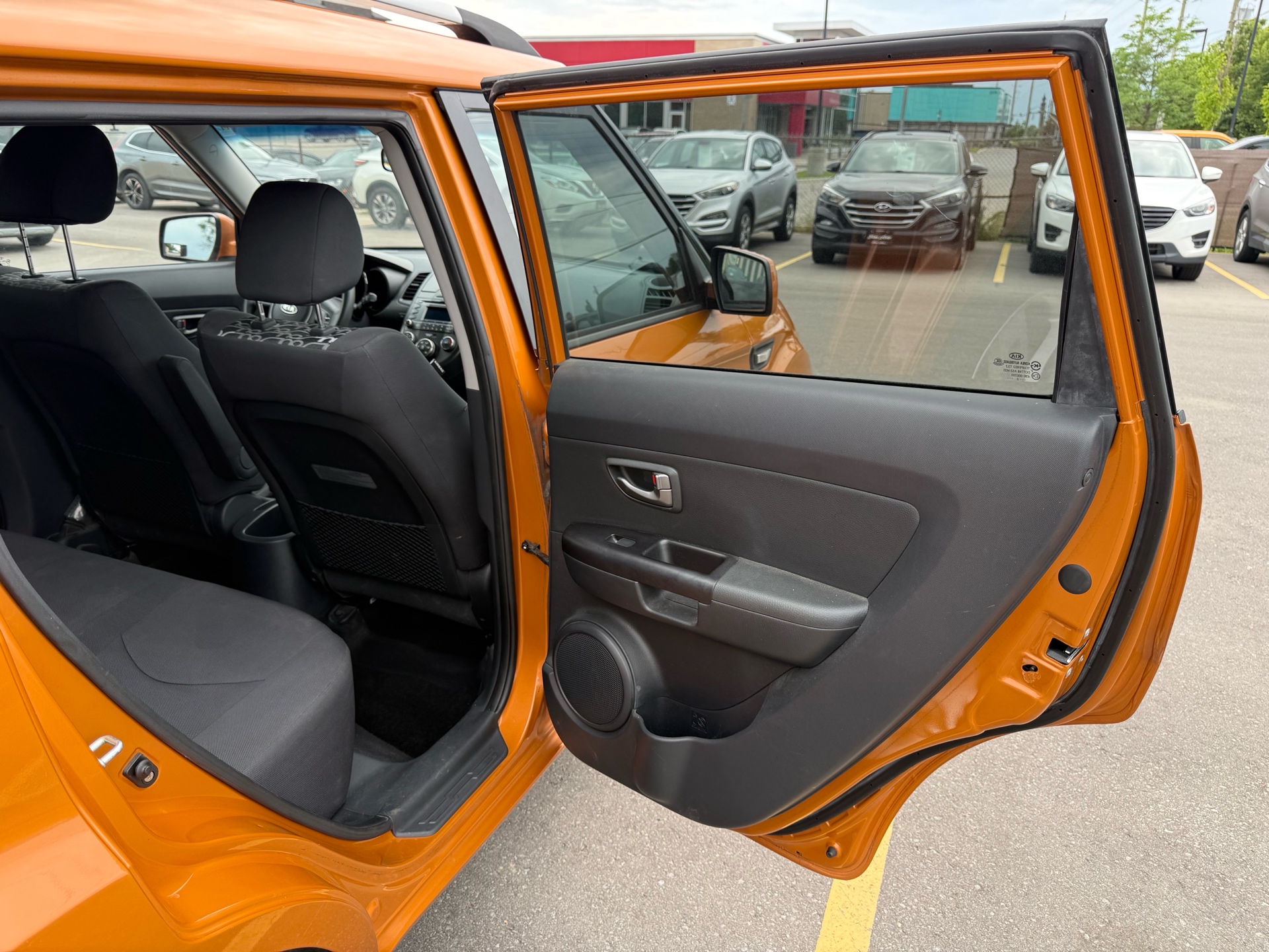 /carage/2011-Kia-Soul-16688904484713074.jpg