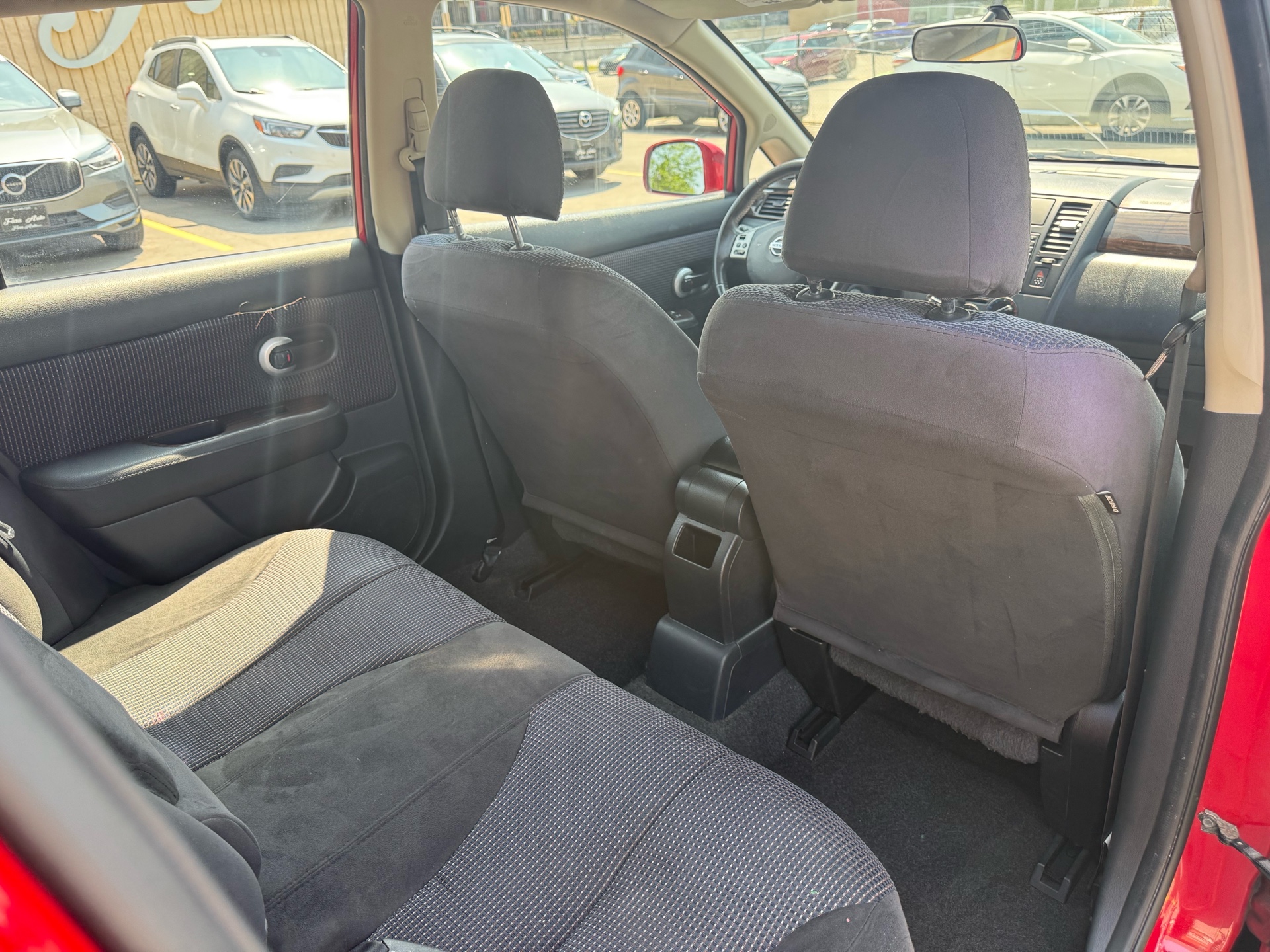 /carage/2011-Nissan-Versa-7267391994745125.jpg
