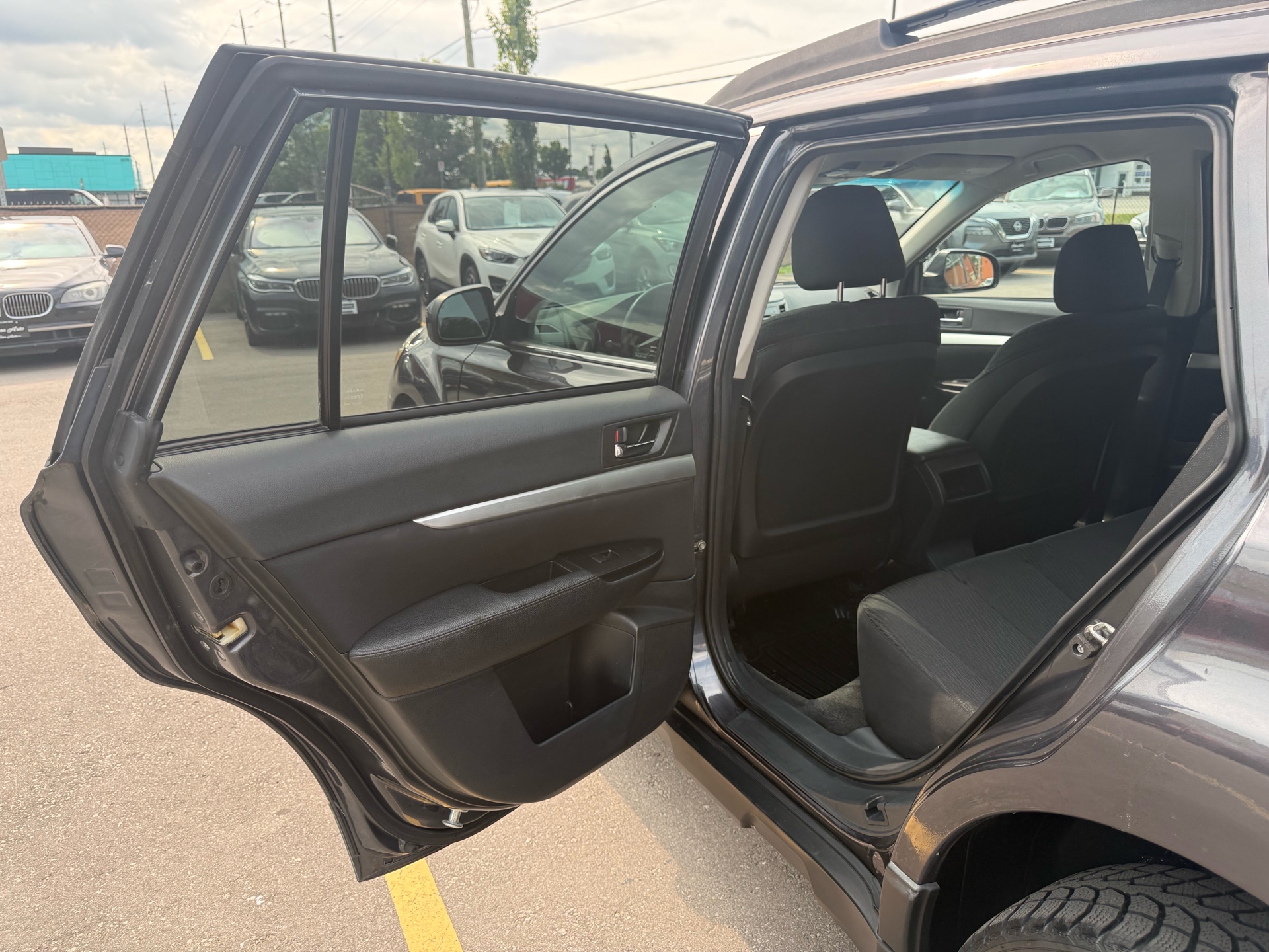 /carage/2011-Subaru-Outback-7237489823223913.jpg