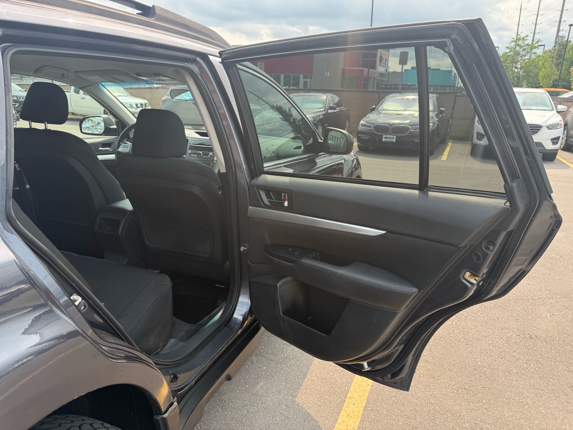 /carage/2011-Subaru-Outback-8677851167868822.jpg