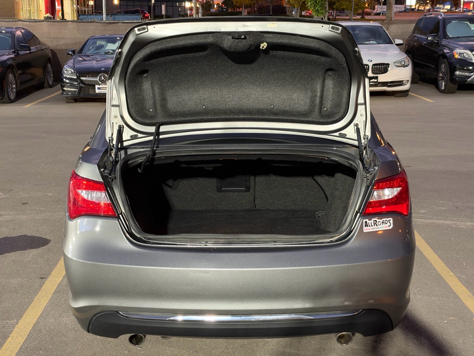 /carage/2012-Chrysler-200-1503596721499052.jpg