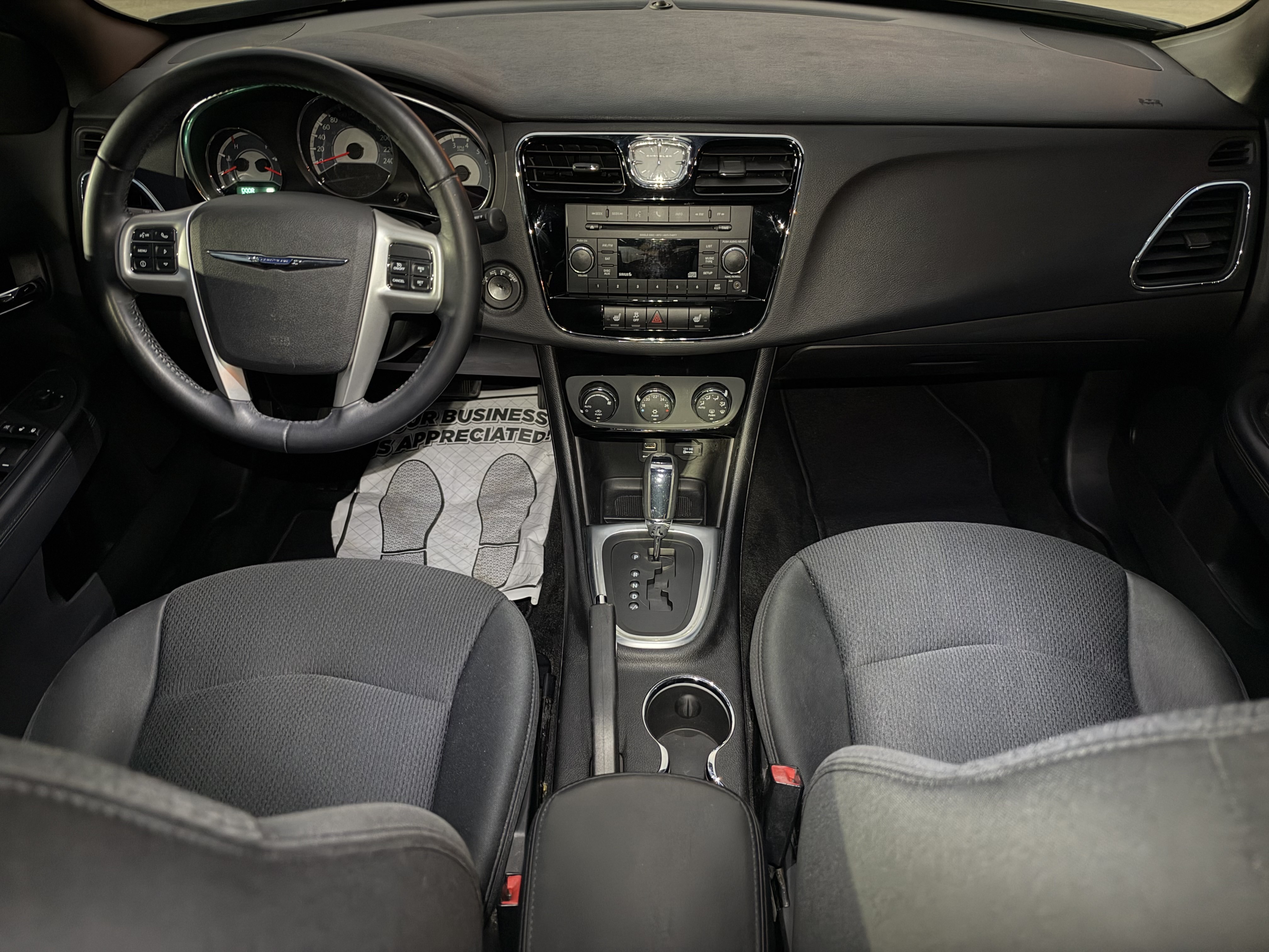 /carage/2012-Chrysler-200-15049243389897393.jpg
