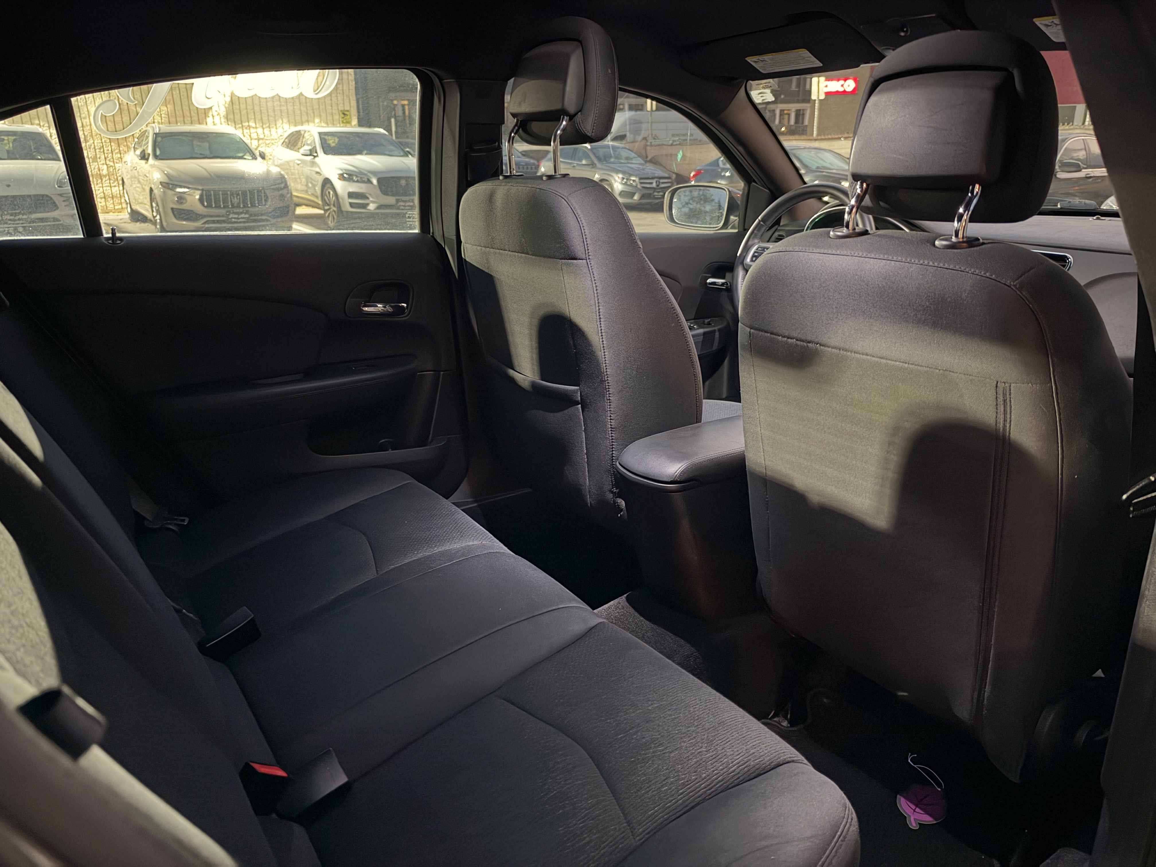 /carage/2012-Chrysler-200-2750705207232993.jpg