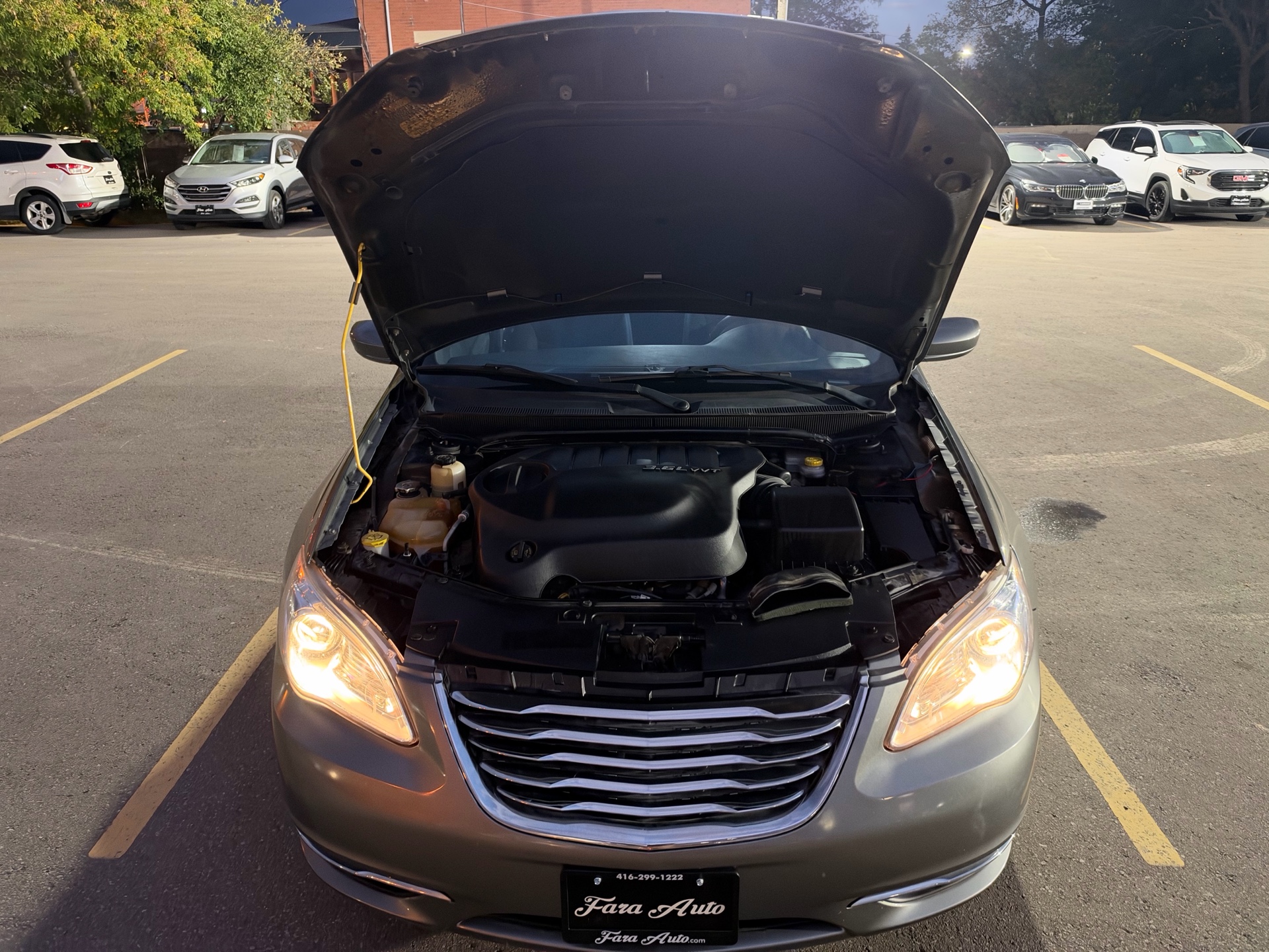 /carage/2012-Chrysler-200-33191607403637025.jpg