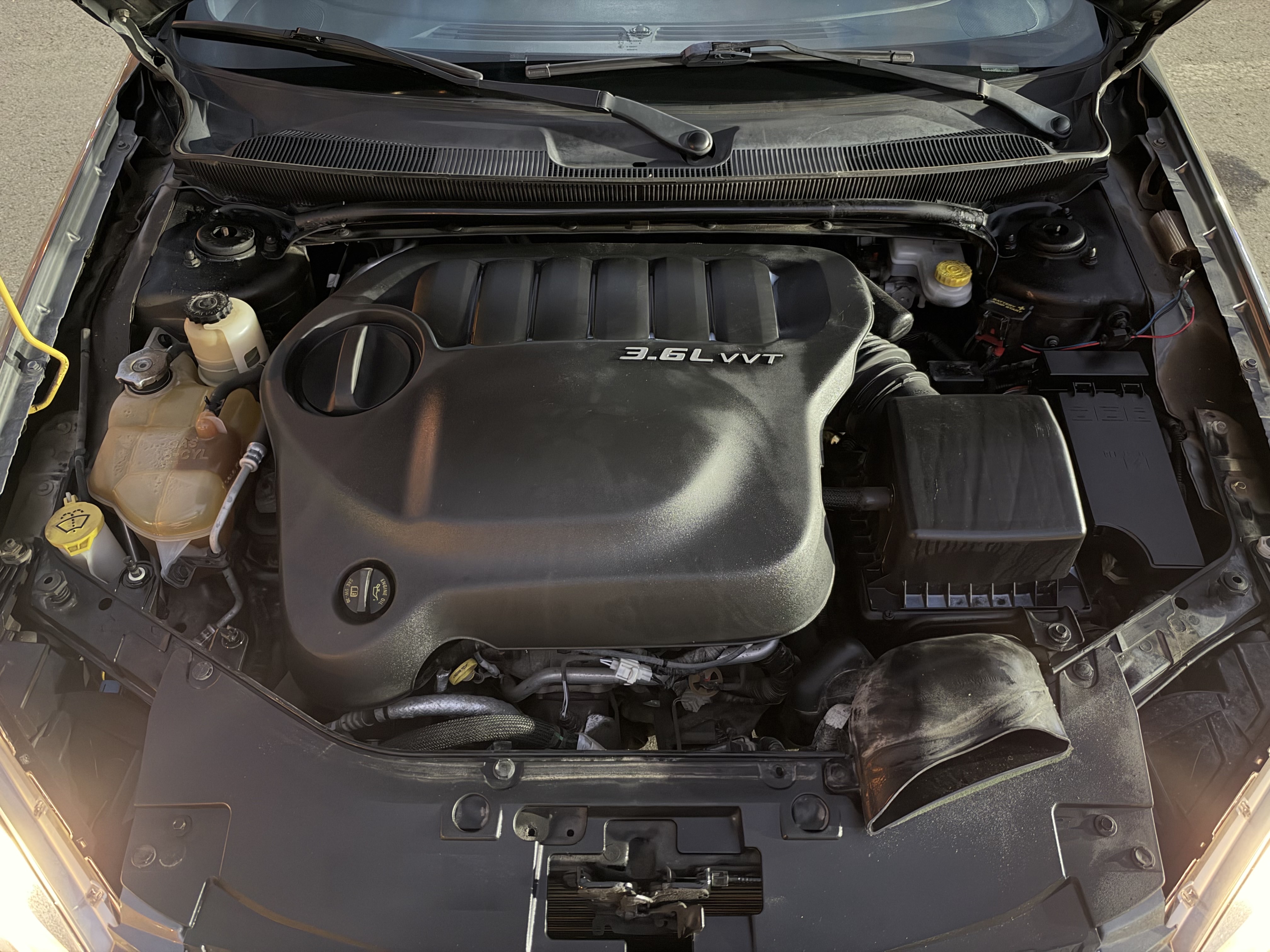 /carage/2012-Chrysler-200-7157203404385941.jpg