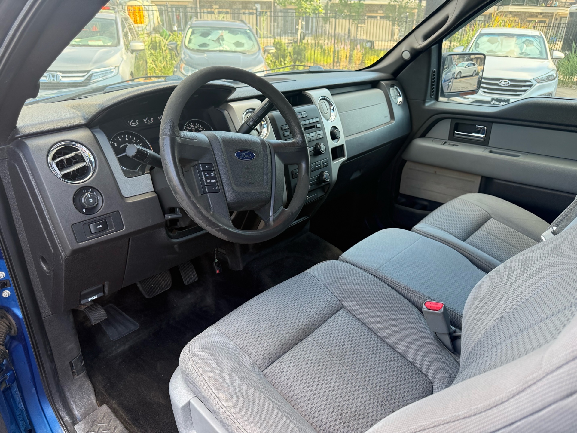 /carage/2012-Ford-F-150-03279254394155218.jpg