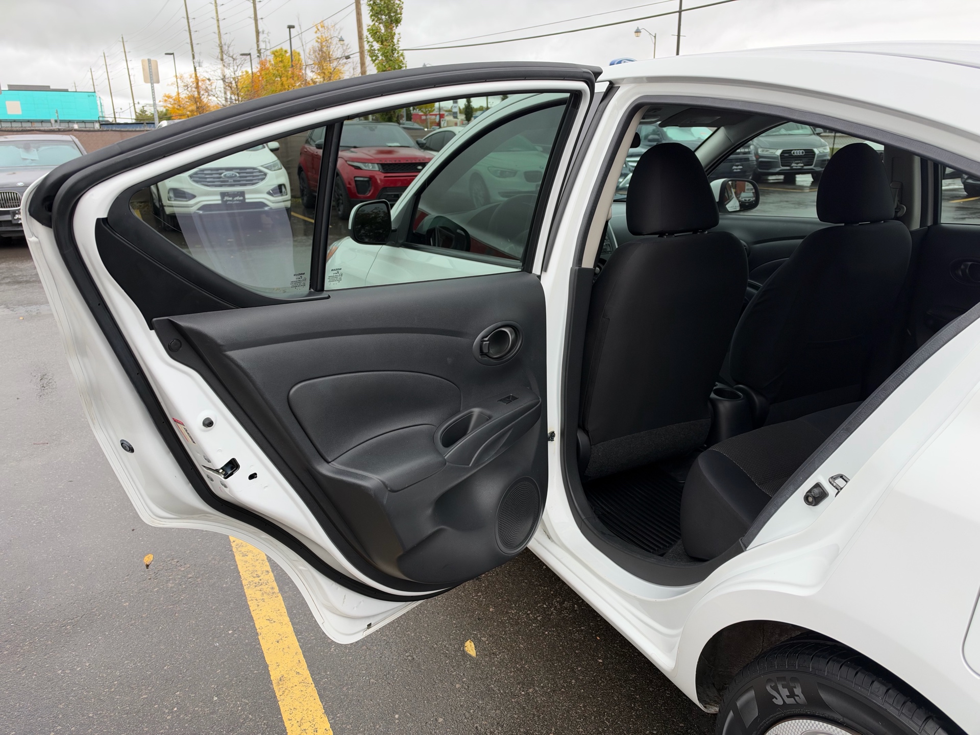 /carage/2012-Nissan-Versa-2787833979379062.jpg