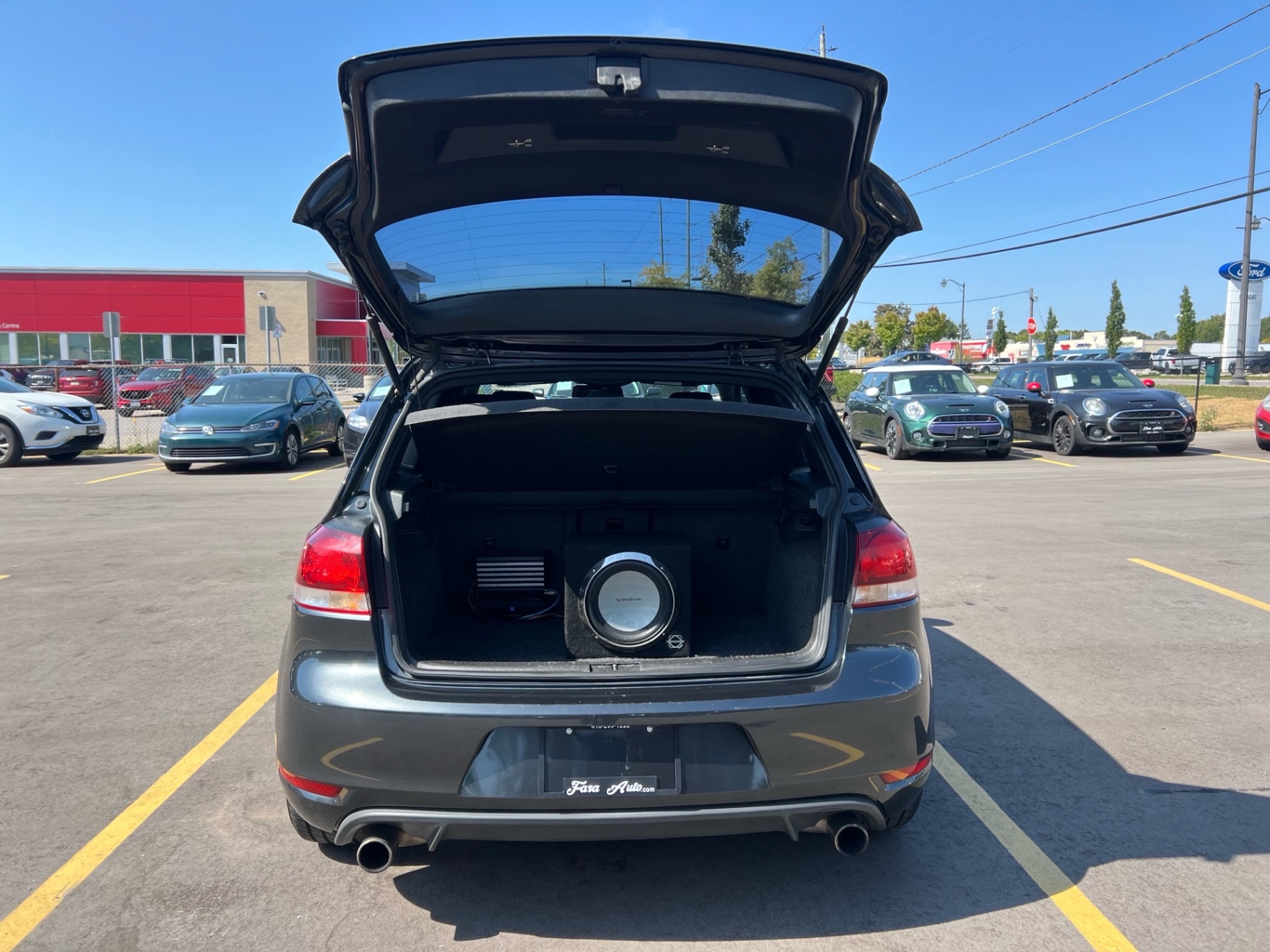 /carage/2012-Volkswagen-GolfGTI-9232519272497752.jpg