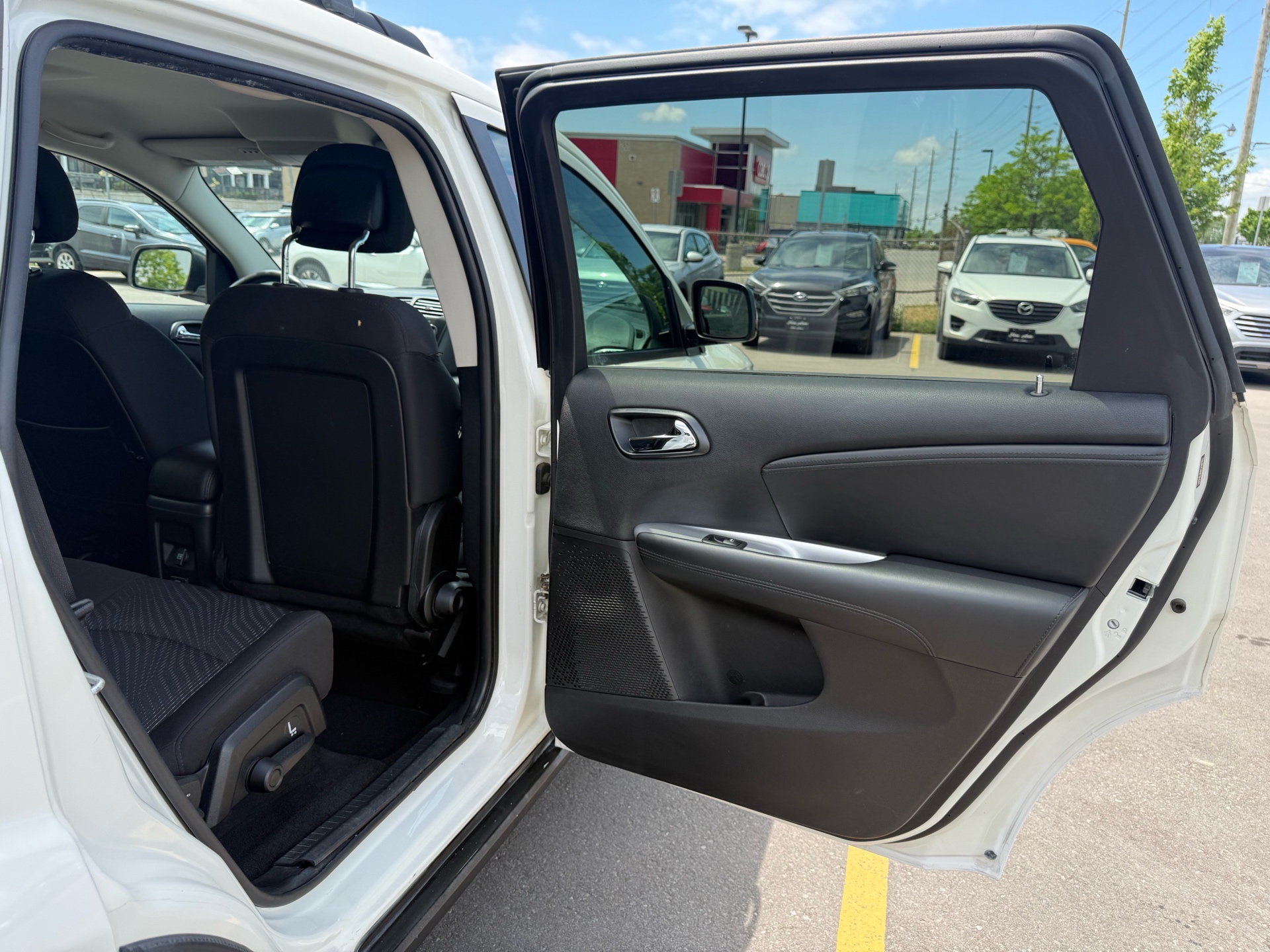 /carage/2013-Dodge-Journey-22472971165746247.jpg