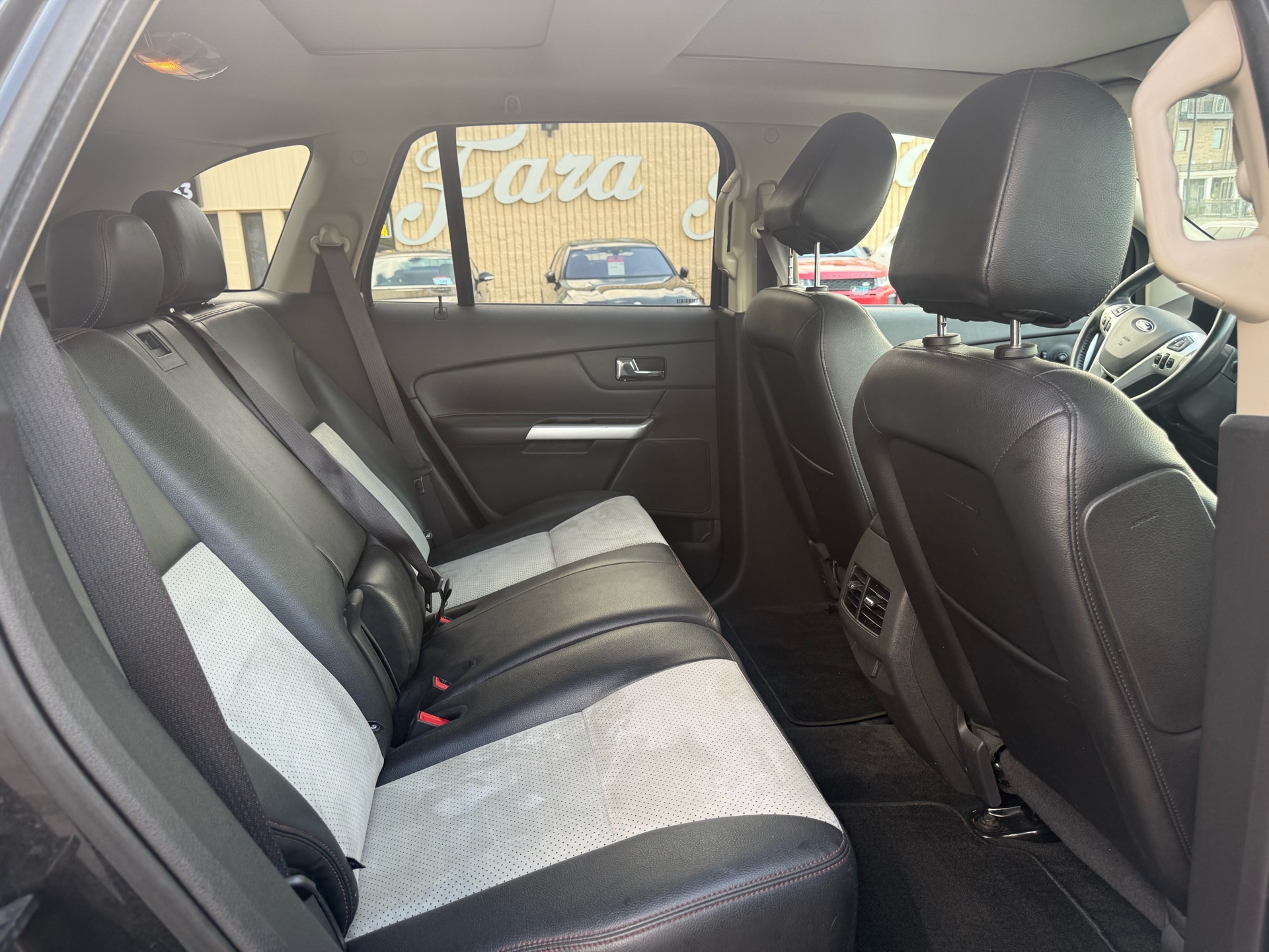 /carage/2013-Ford-Edge-761094440951388.jpg