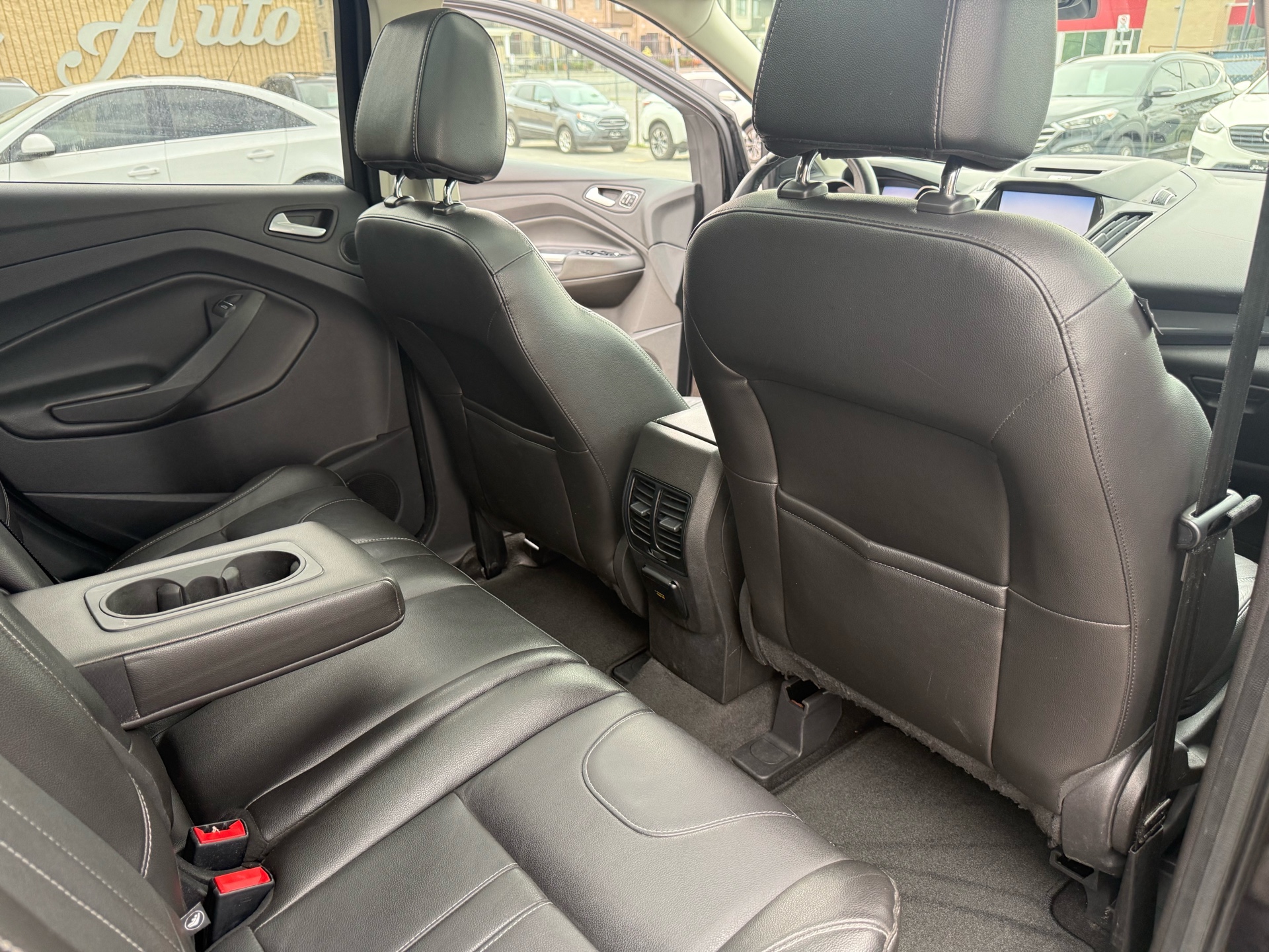 /carage/2013-Ford-Escape-08496216784103838.jpg