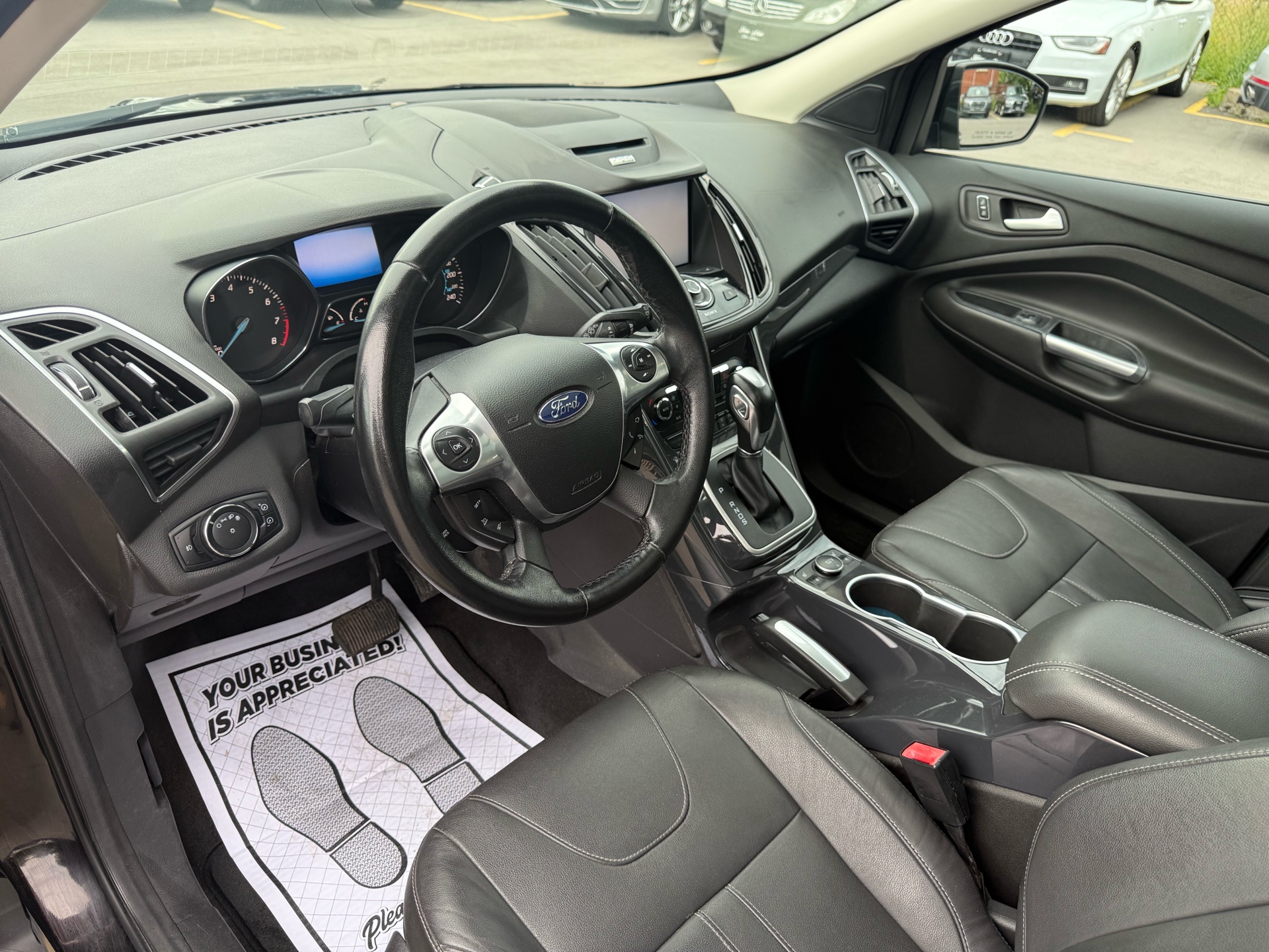 /carage/2013-Ford-Escape-45930198126082544.jpg