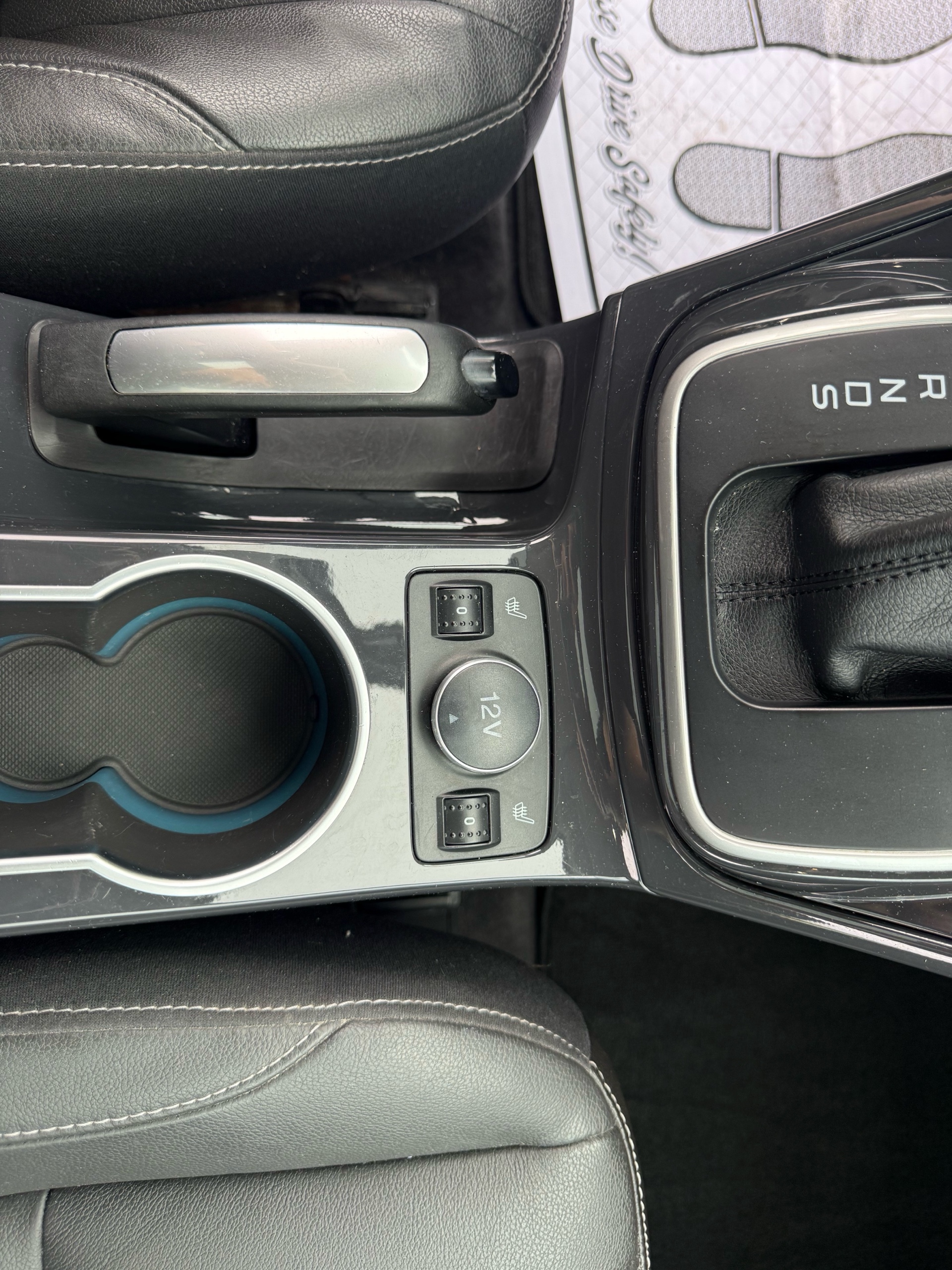 /carage/2013-Ford-Escape-48123991810580136.jpg
