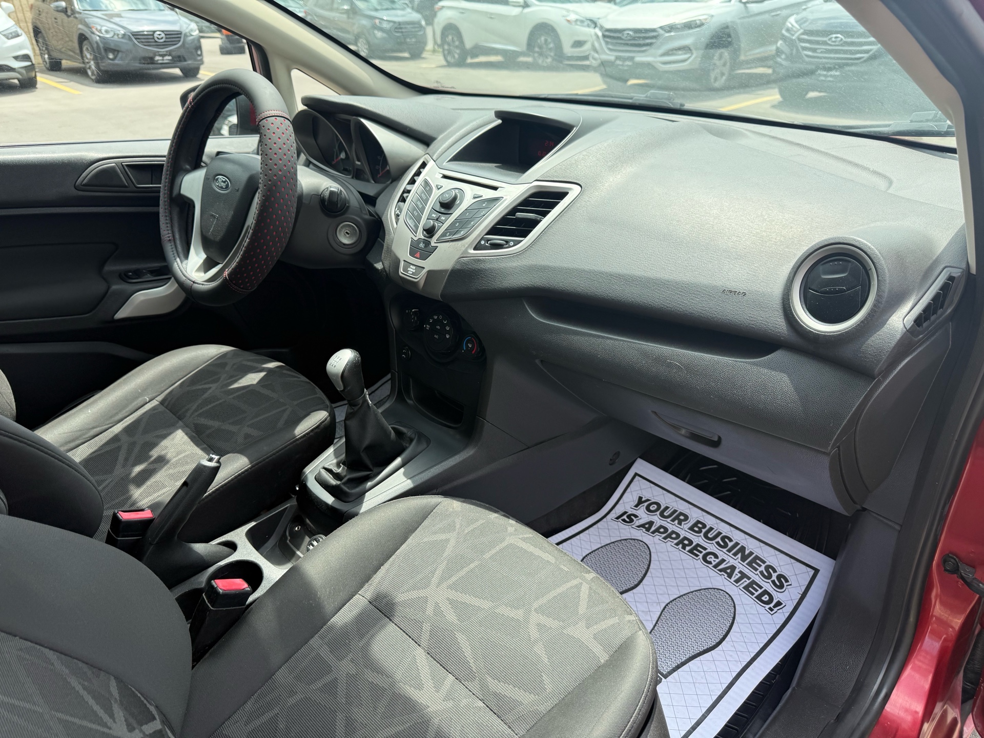 /carage/2013-Ford-Fiesta-10141482226323917.jpg