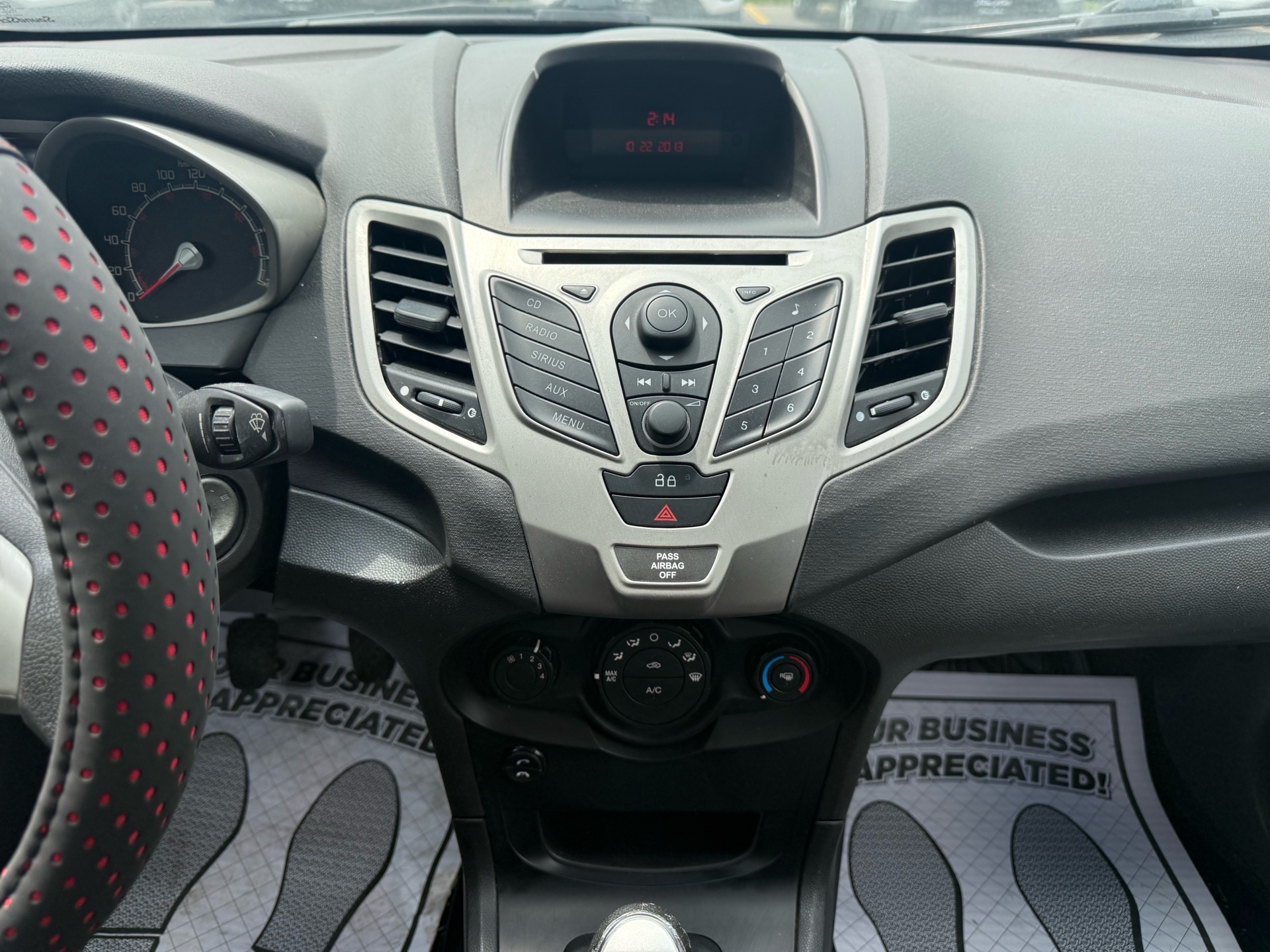 /carage/2013-Ford-Fiesta-33077551999164423.jpg