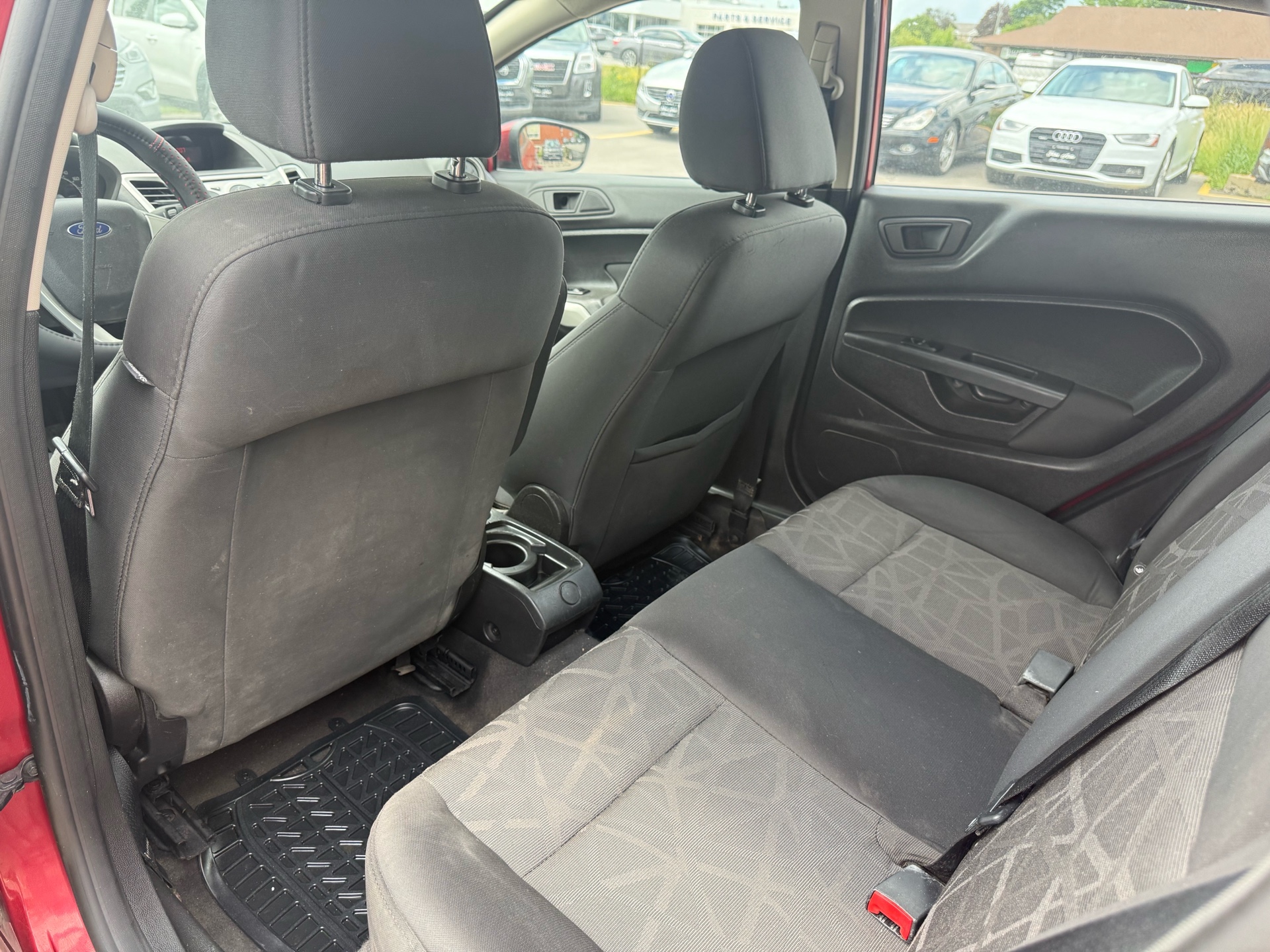 /carage/2013-Ford-Fiesta-3362917707397546.jpg