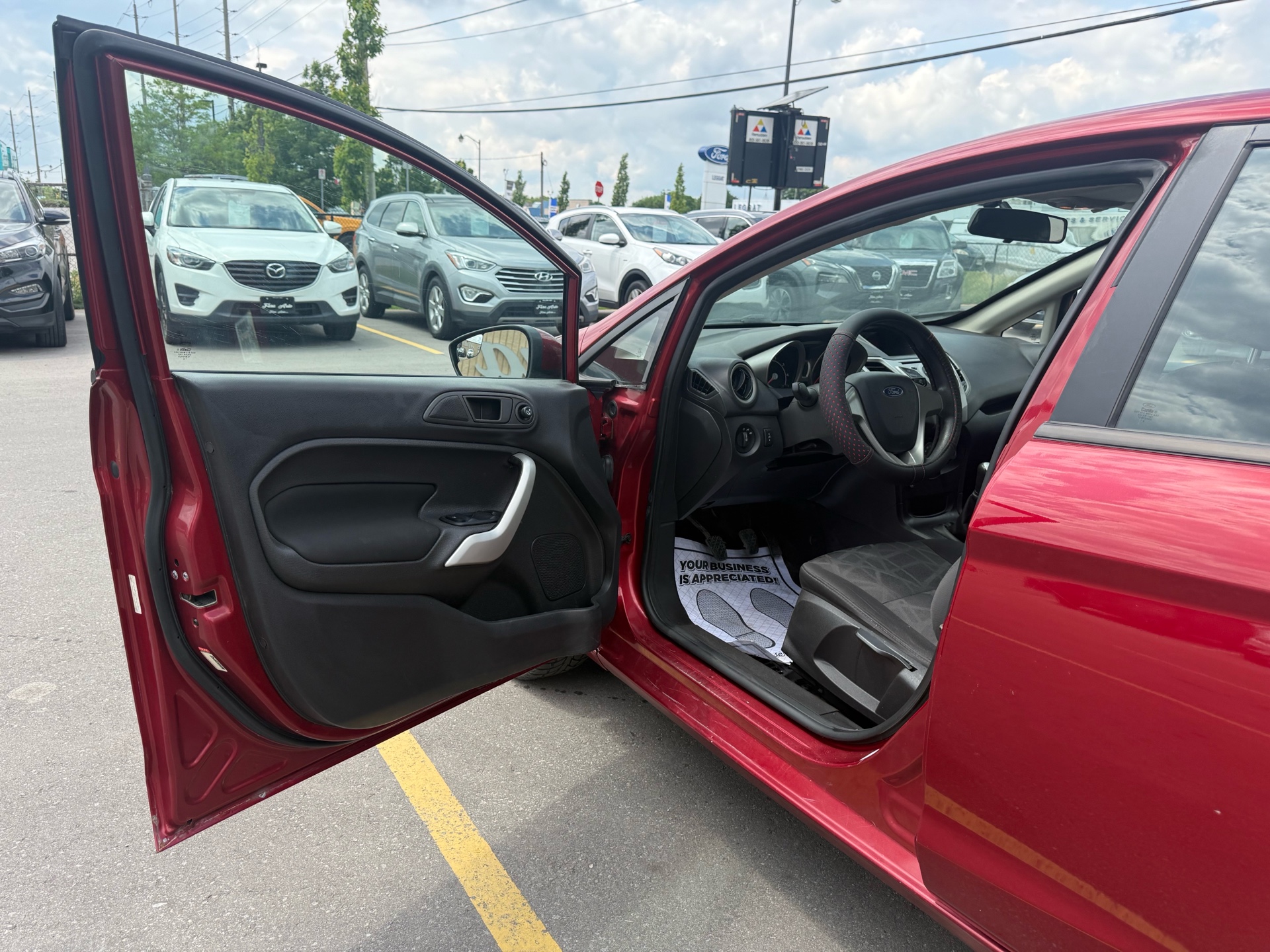 /carage/2013-Ford-Fiesta-5064960149336977.jpg