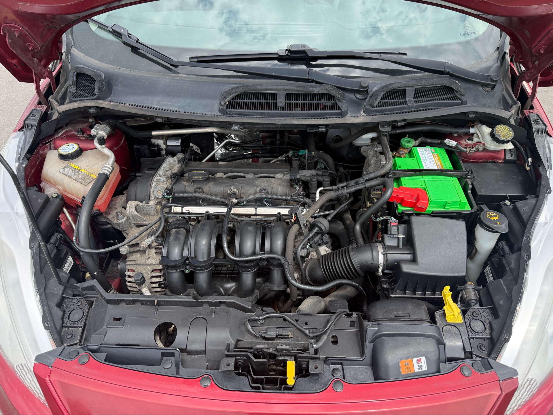 /carage/2013-Ford-Fiesta-9348727319585624.jpg